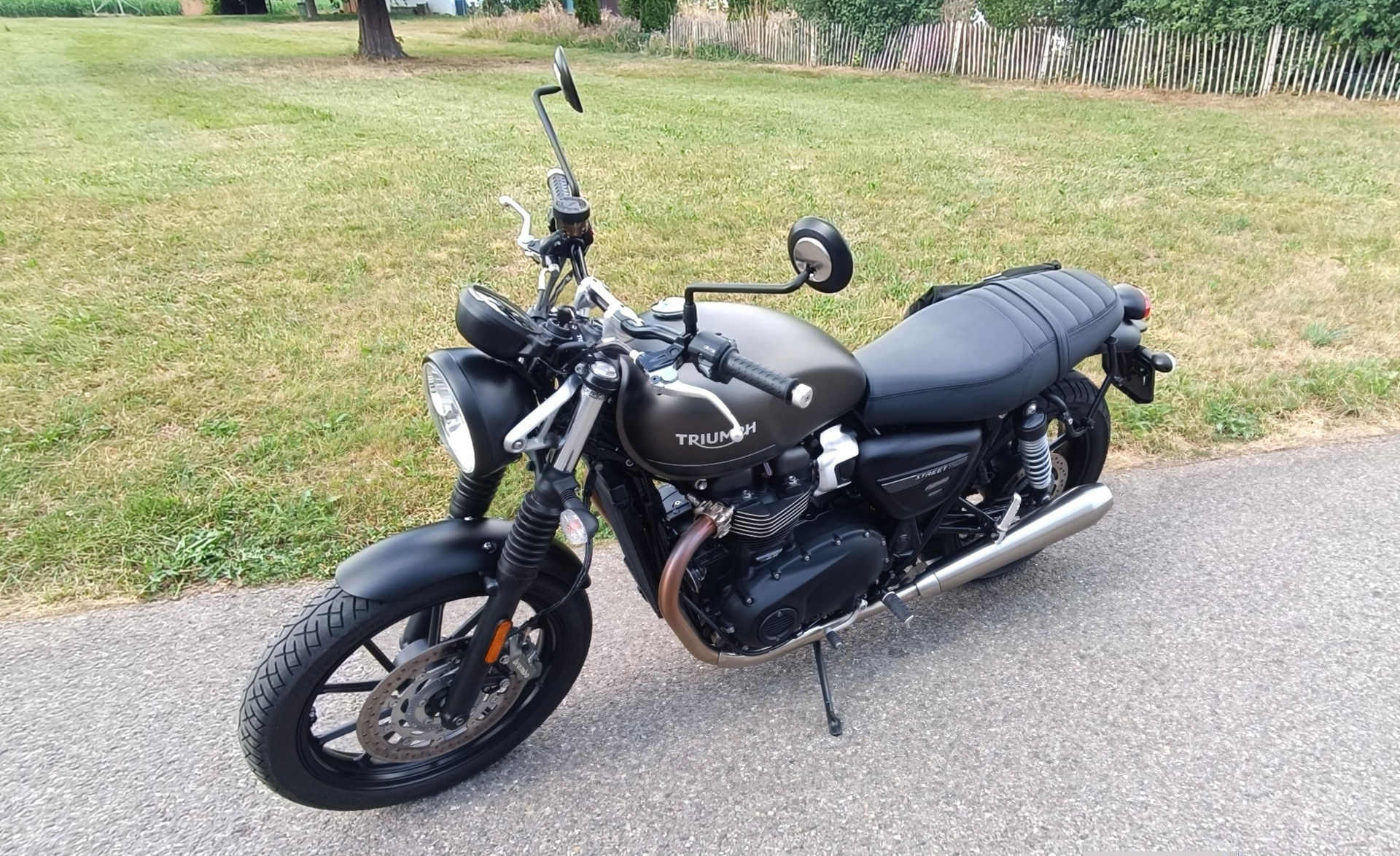 TRIUMPH Street Twin 900 (35kW)-image-1