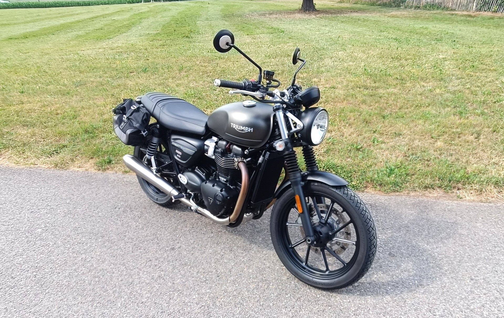 TRIUMPH Street Twin 900 (35kW)