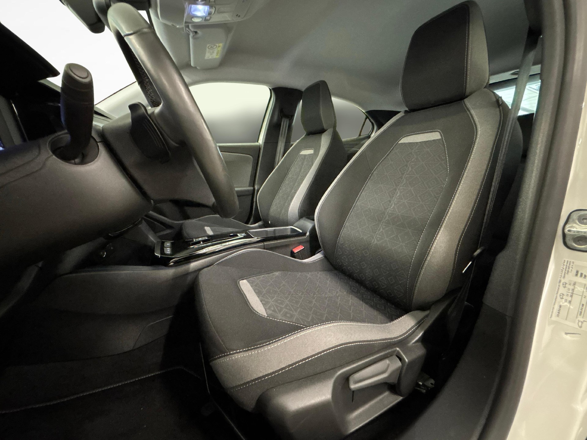 OPEL Mokka 1.2 T 130 Edition-image-9