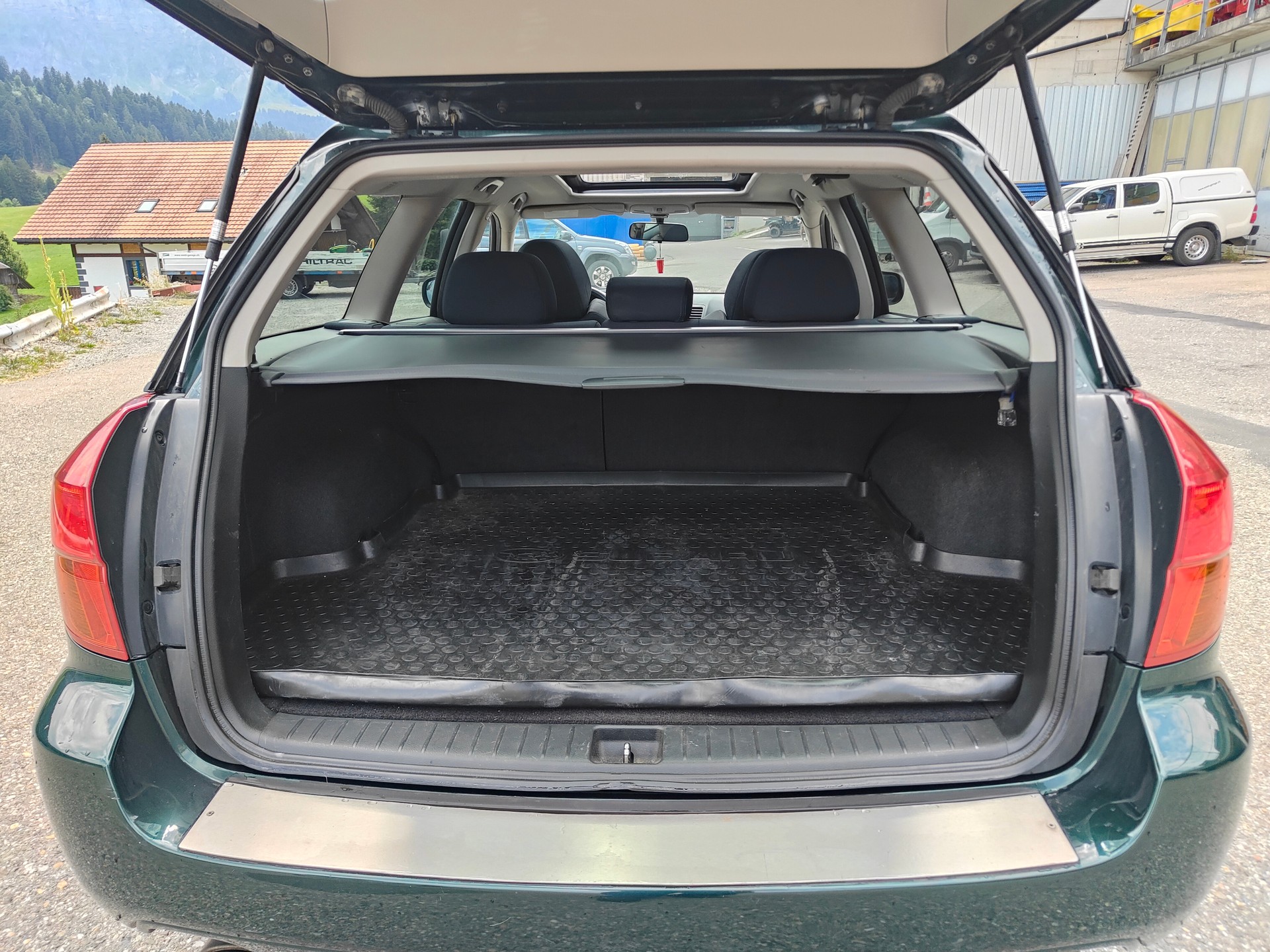 SUBARU Legacy 2.5i AWD Limited Automatic-image-12