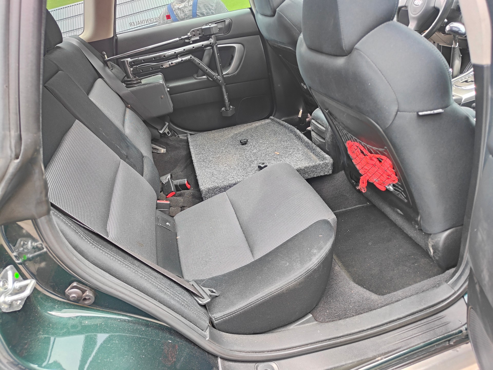 SUBARU Legacy 2.5i AWD Limited Automatic-image-8