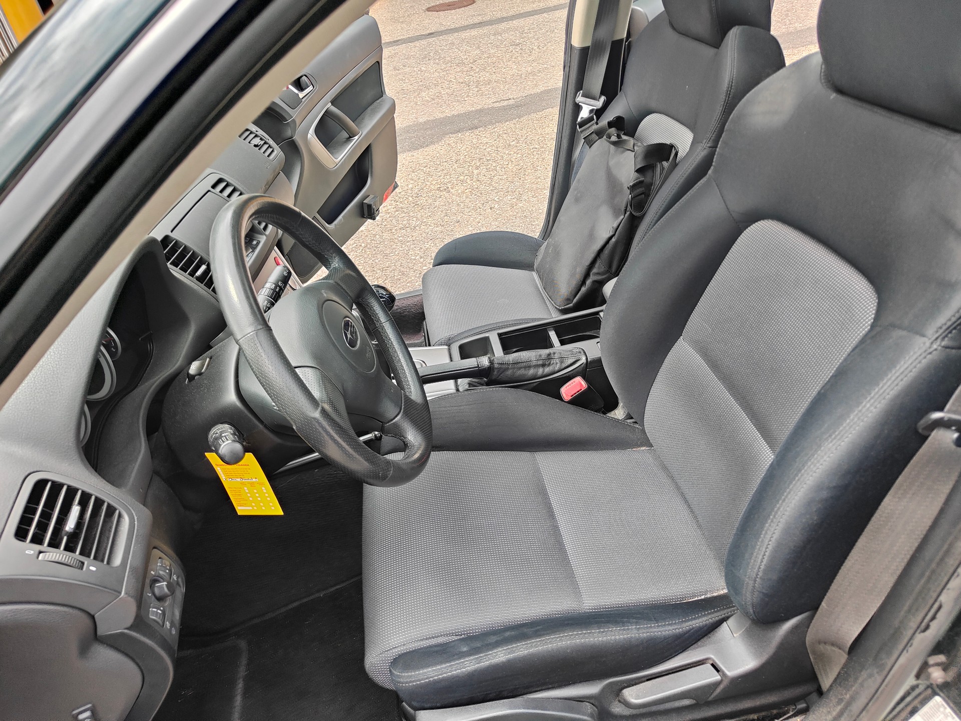SUBARU Legacy 2.5i AWD Limited Automatic-image-11