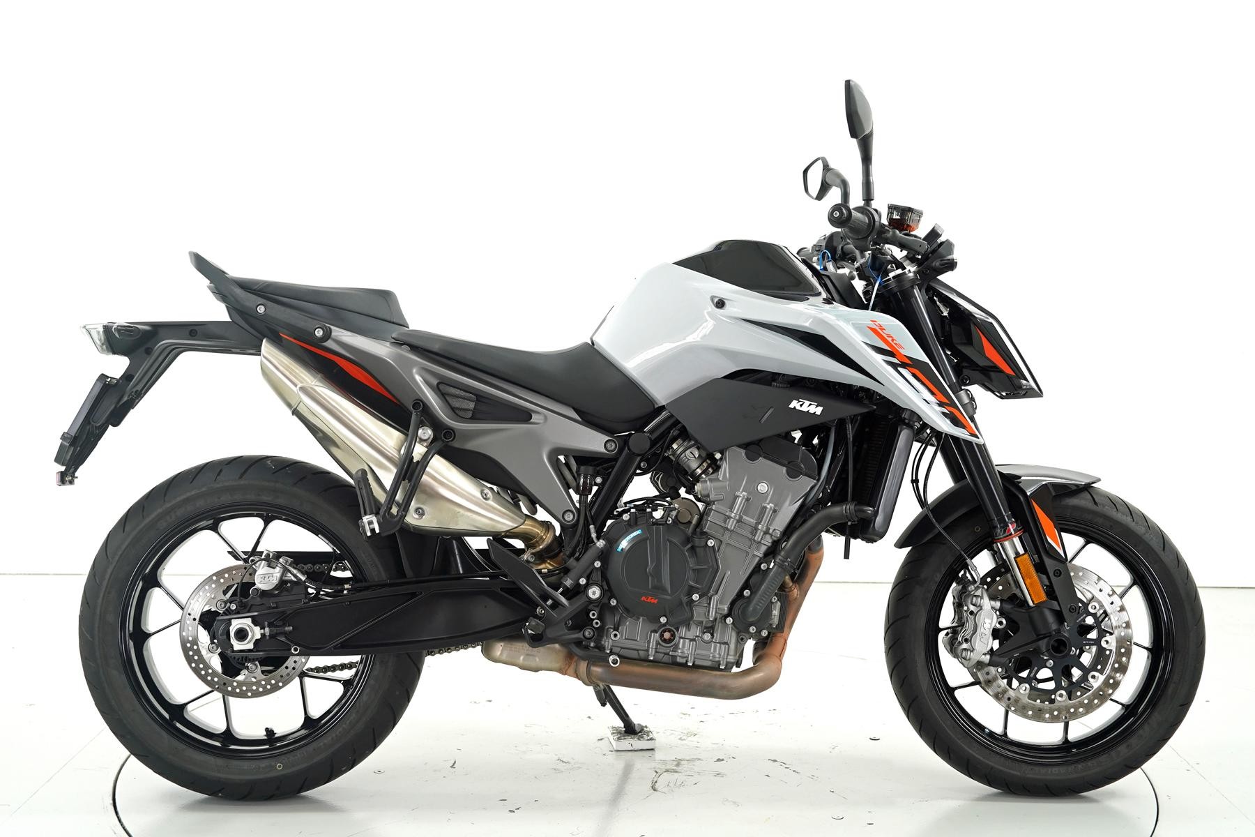 KTM 790 Duke-showroom-element-3