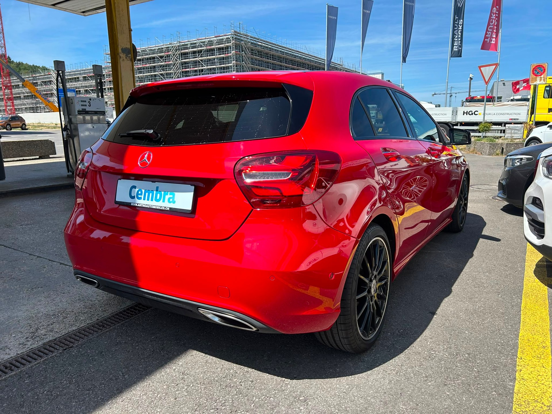 MERCEDES-BENZ A 200 Urban 7G-DCT-image-4
