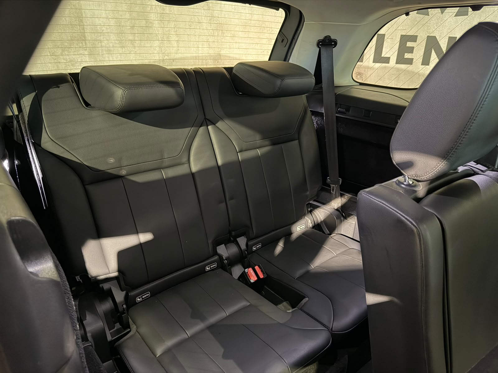 LAND ROVER Discovery 3.0 SDV6 HSE Luxury Automatic (CH) 7 PLATZ-image-24
