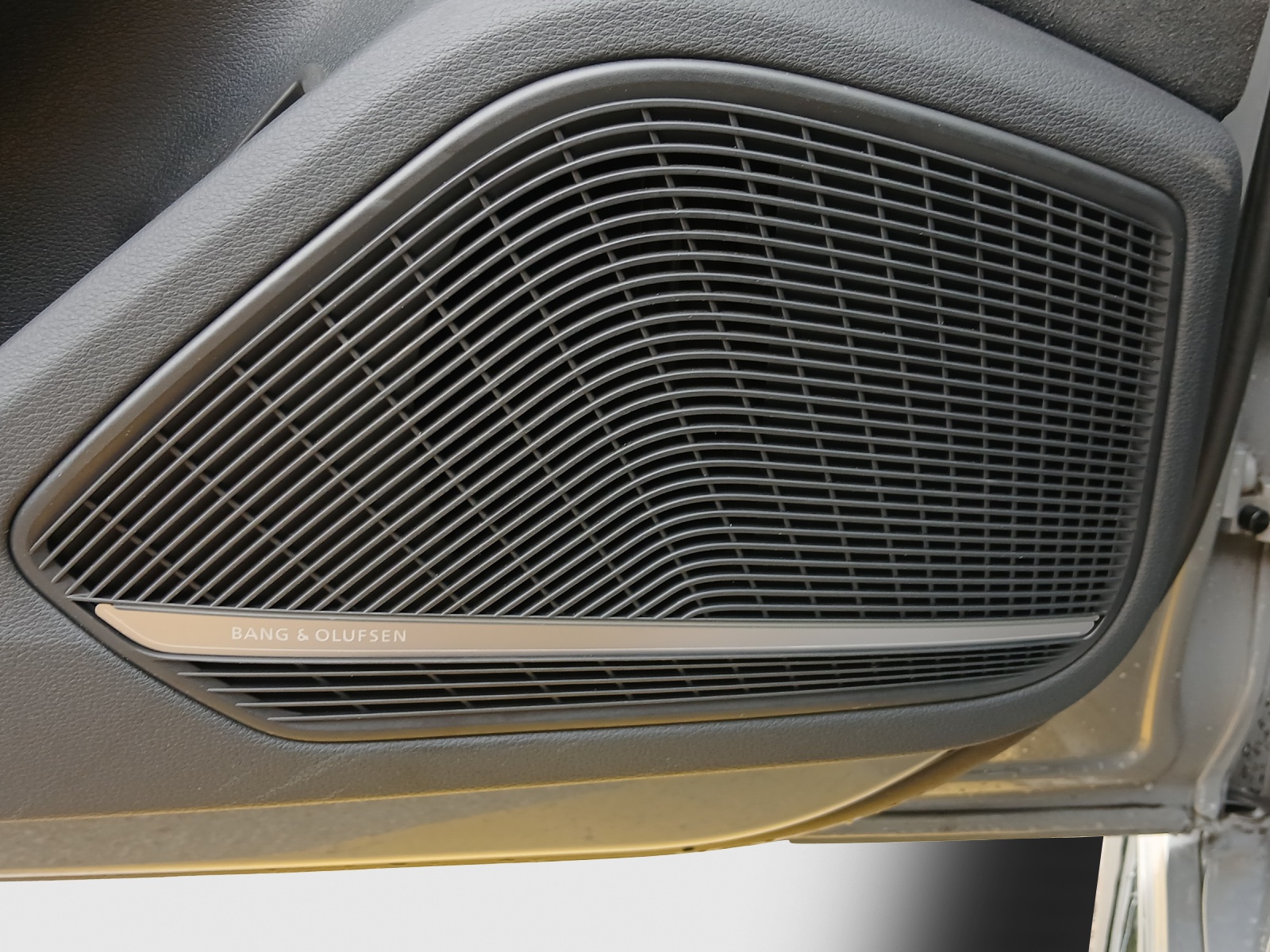 AUDI RS4 Avant quattro tiptronic-image-15