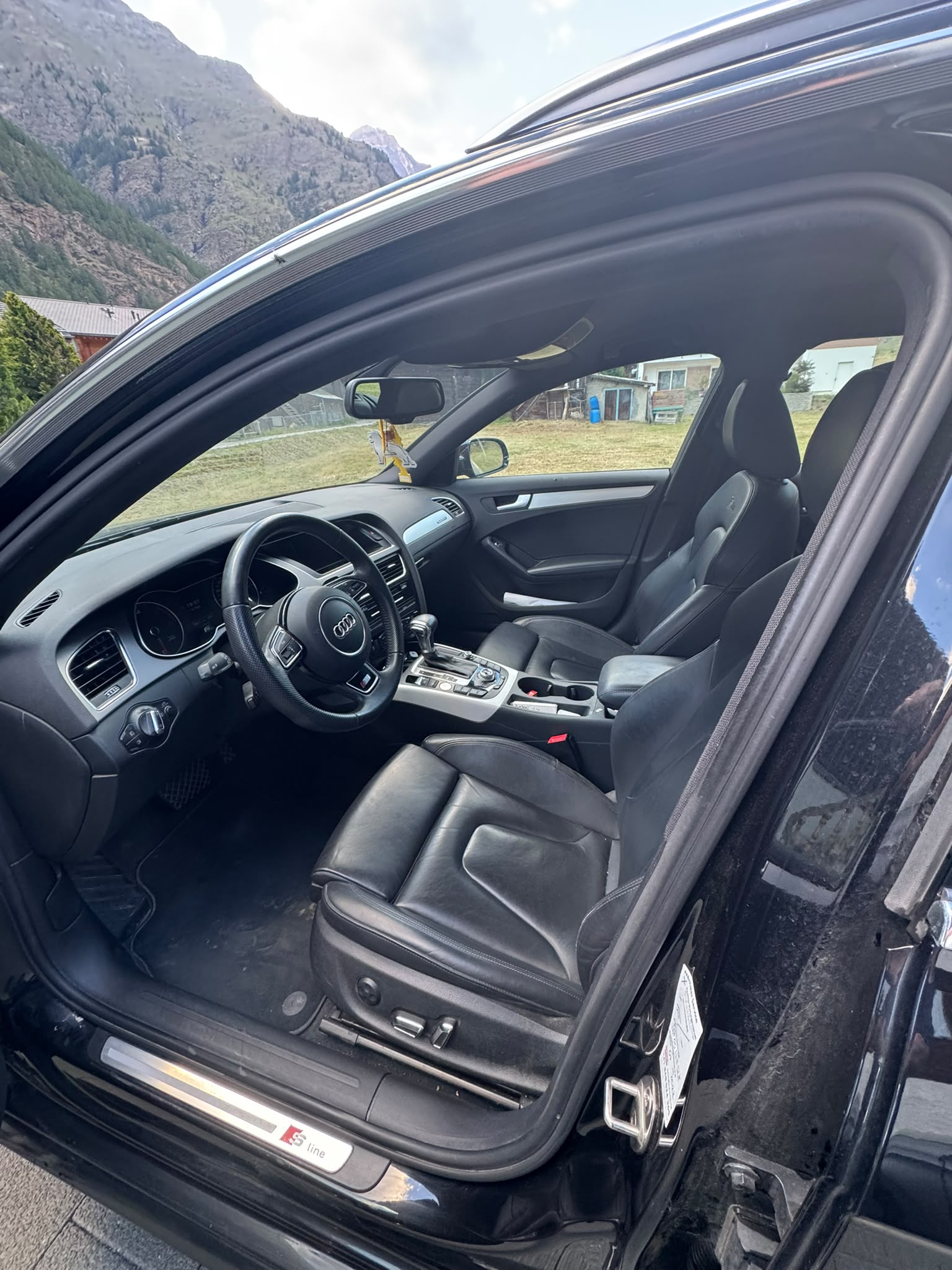 AUDI 3.0 V6 TDI 245 quattro S-Tr-image-3