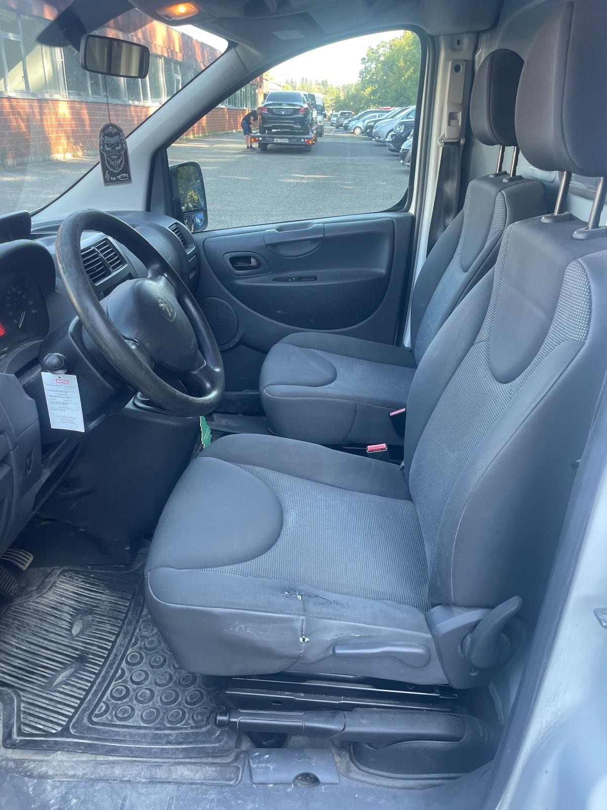 PEUGEOT Expert 2.0 HDi 229 L2H-image-3