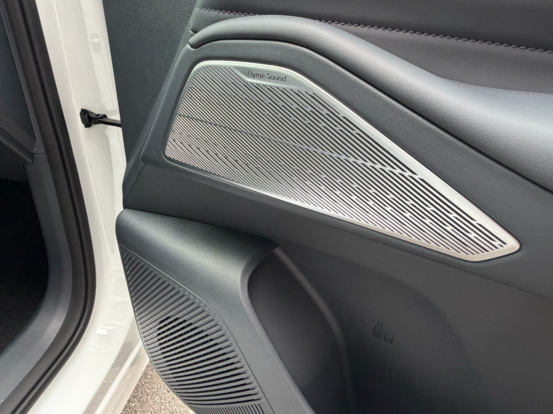 GEELY Starray EM-i Max+ PHEV-image-13