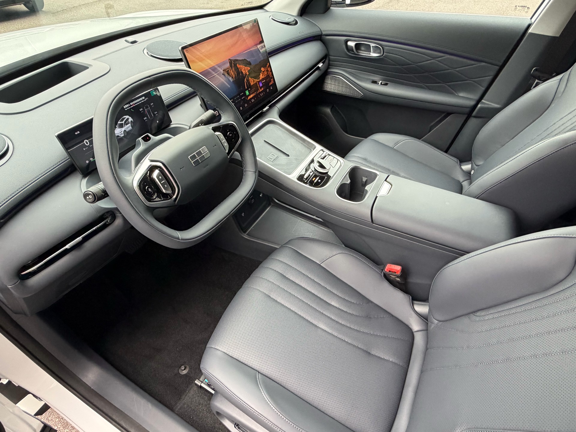 GEELY Starray EM-i Max+ PHEV-image-9