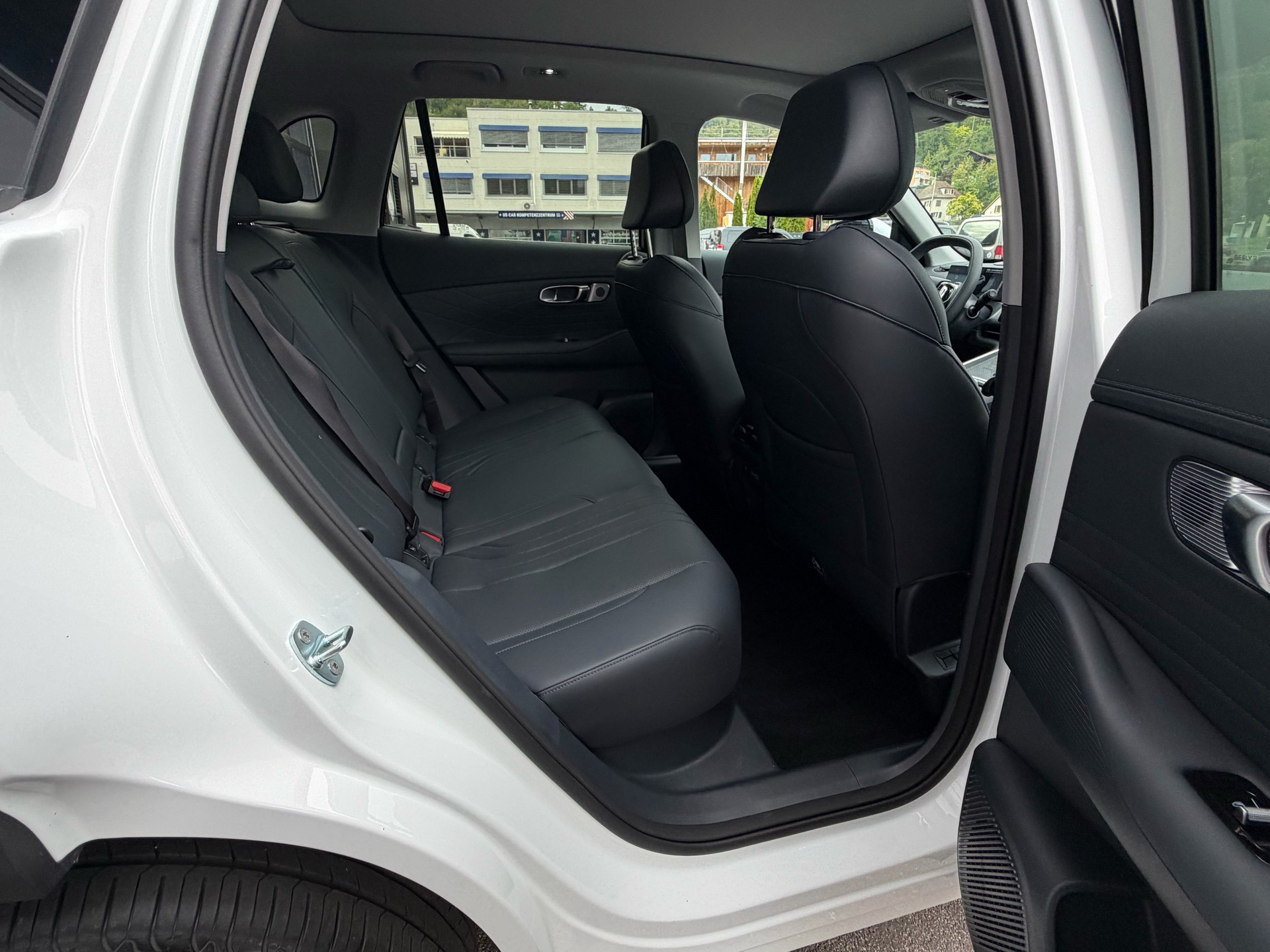 GEELY Starray EM-i Max+ PHEV-image-17