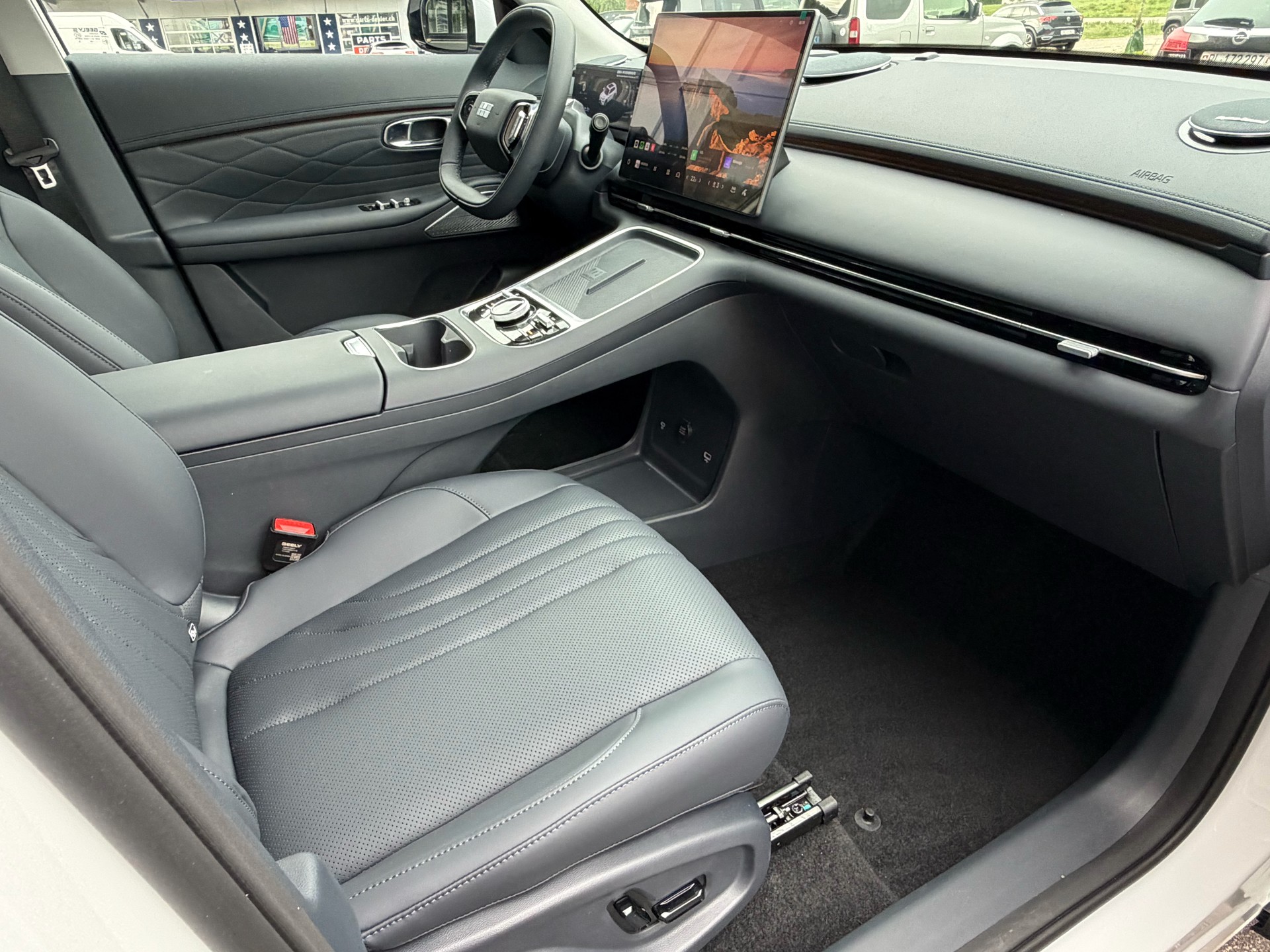 GEELY Starray EM-i Max+ PHEV-image-12