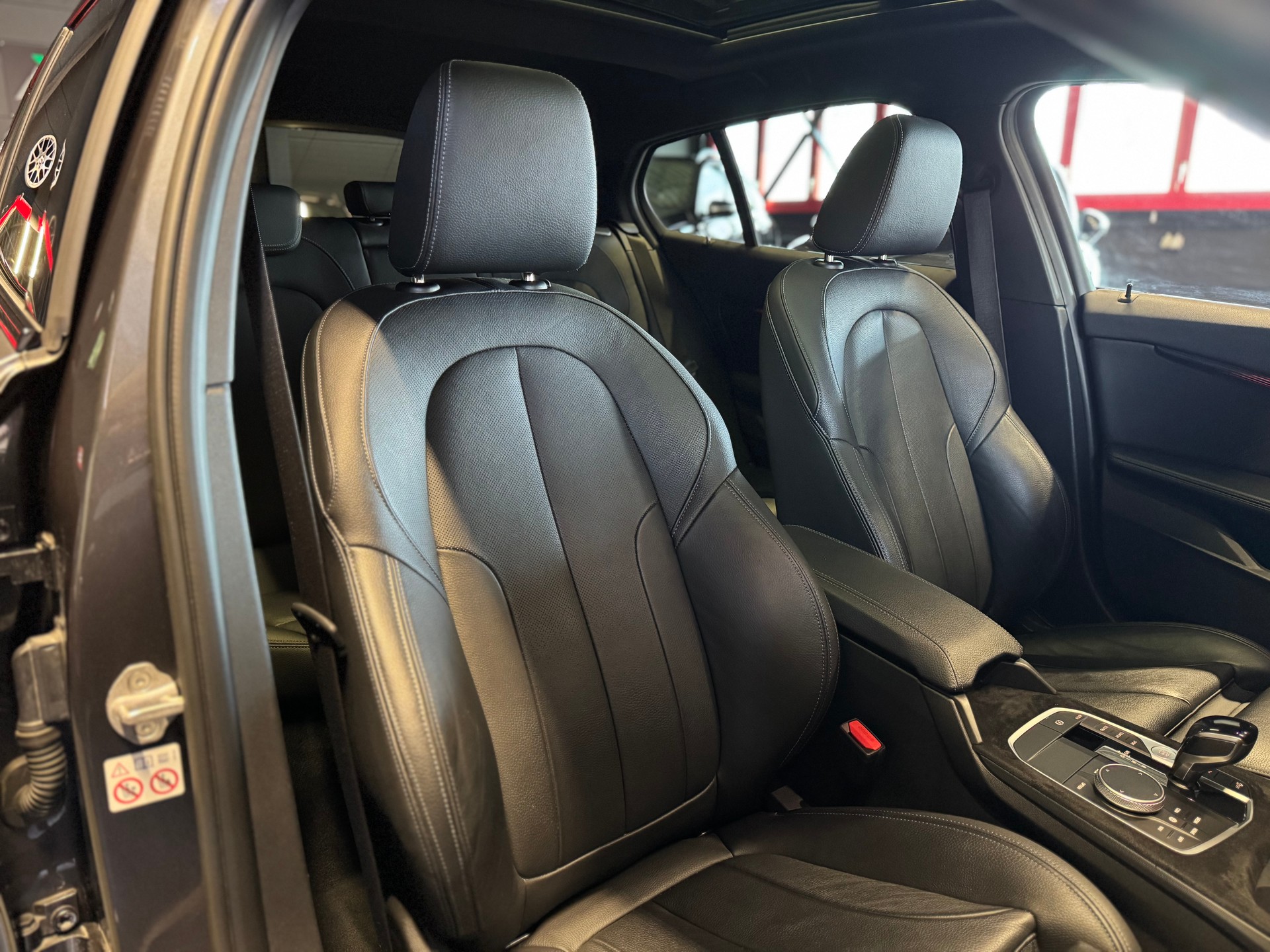 BMW 120d xDrive Steptronic M Sport-image-8