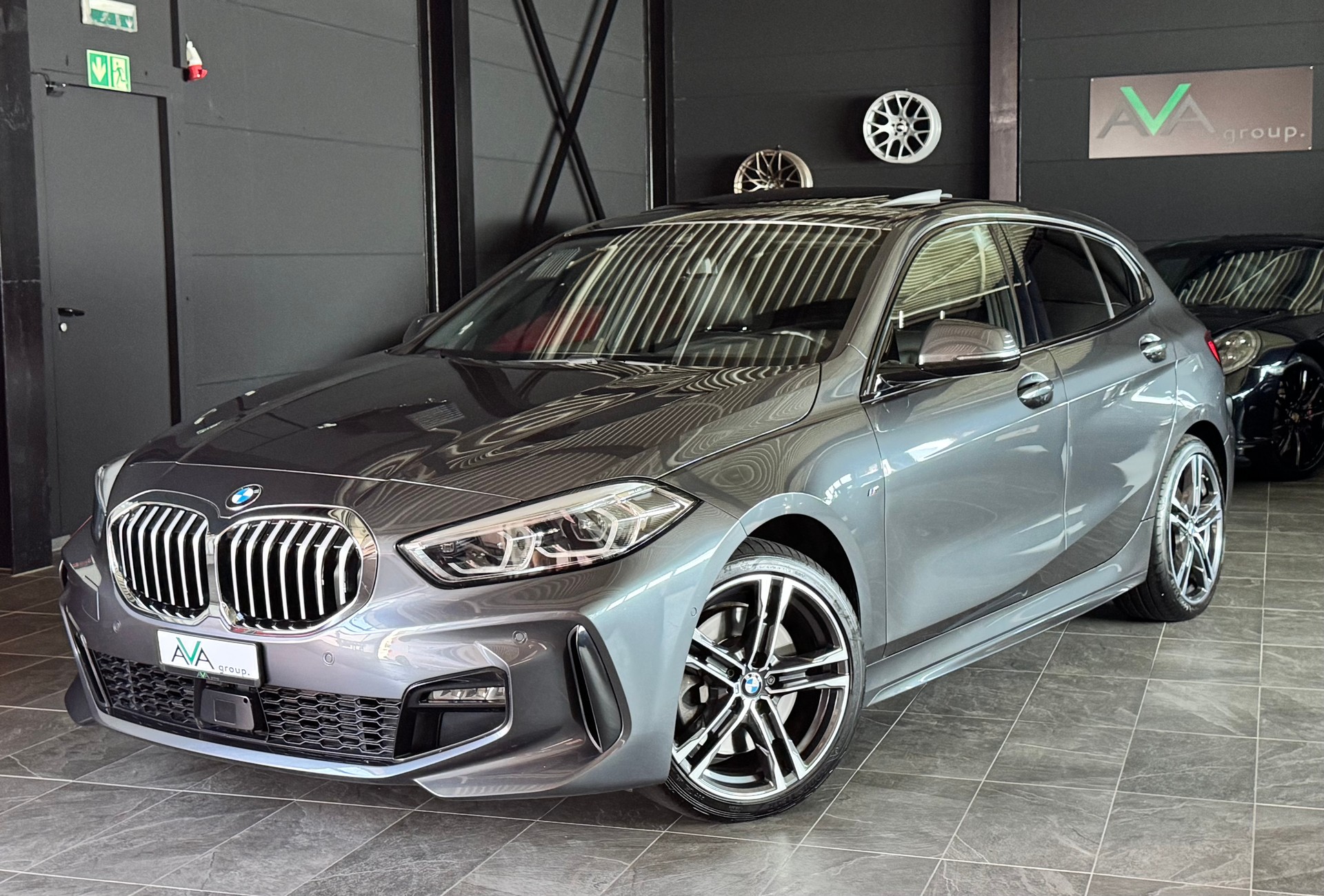 BMW 120d xDrive Steptronic M Sport-image-1