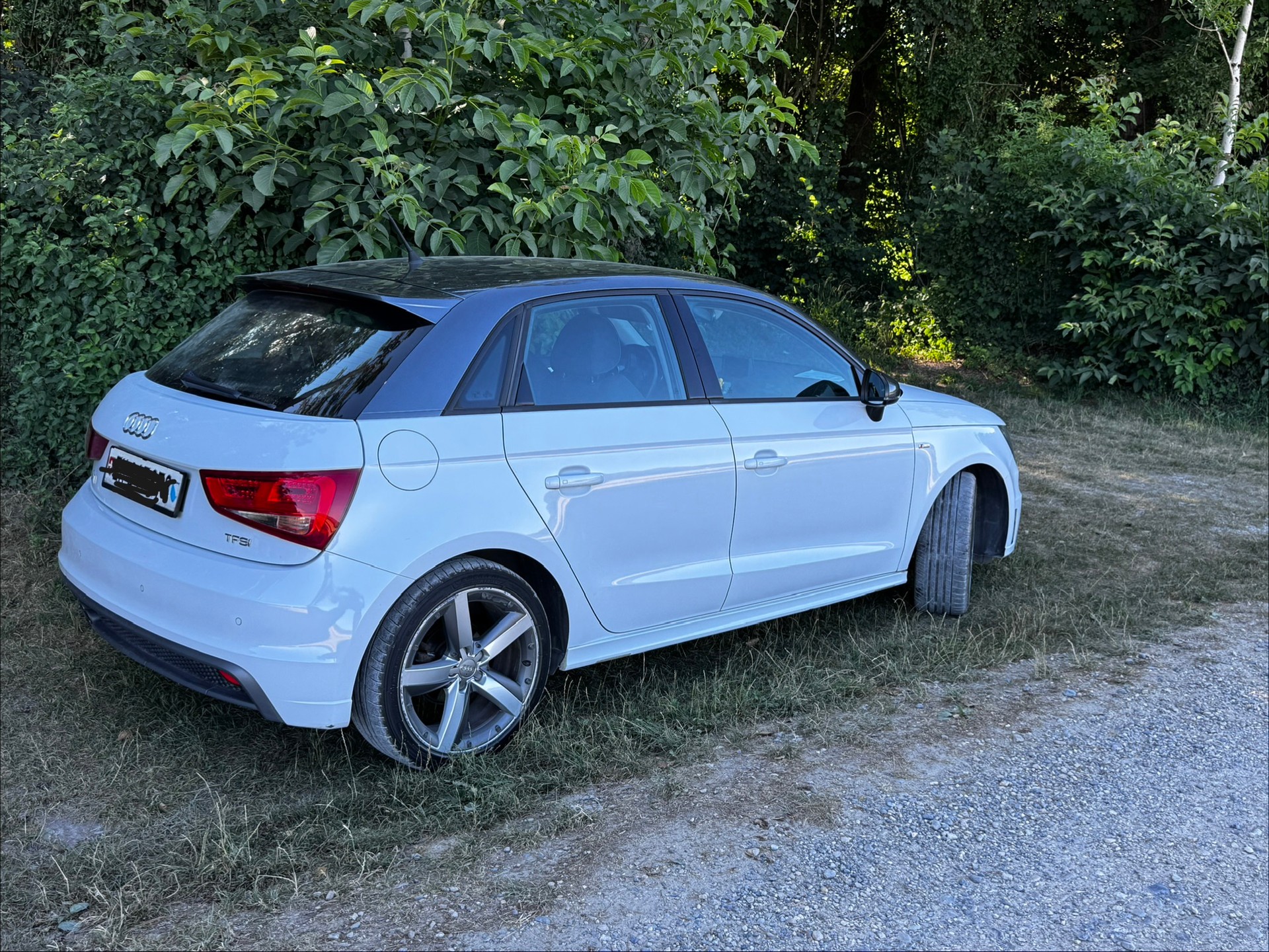 AUDI Sportback-image-1