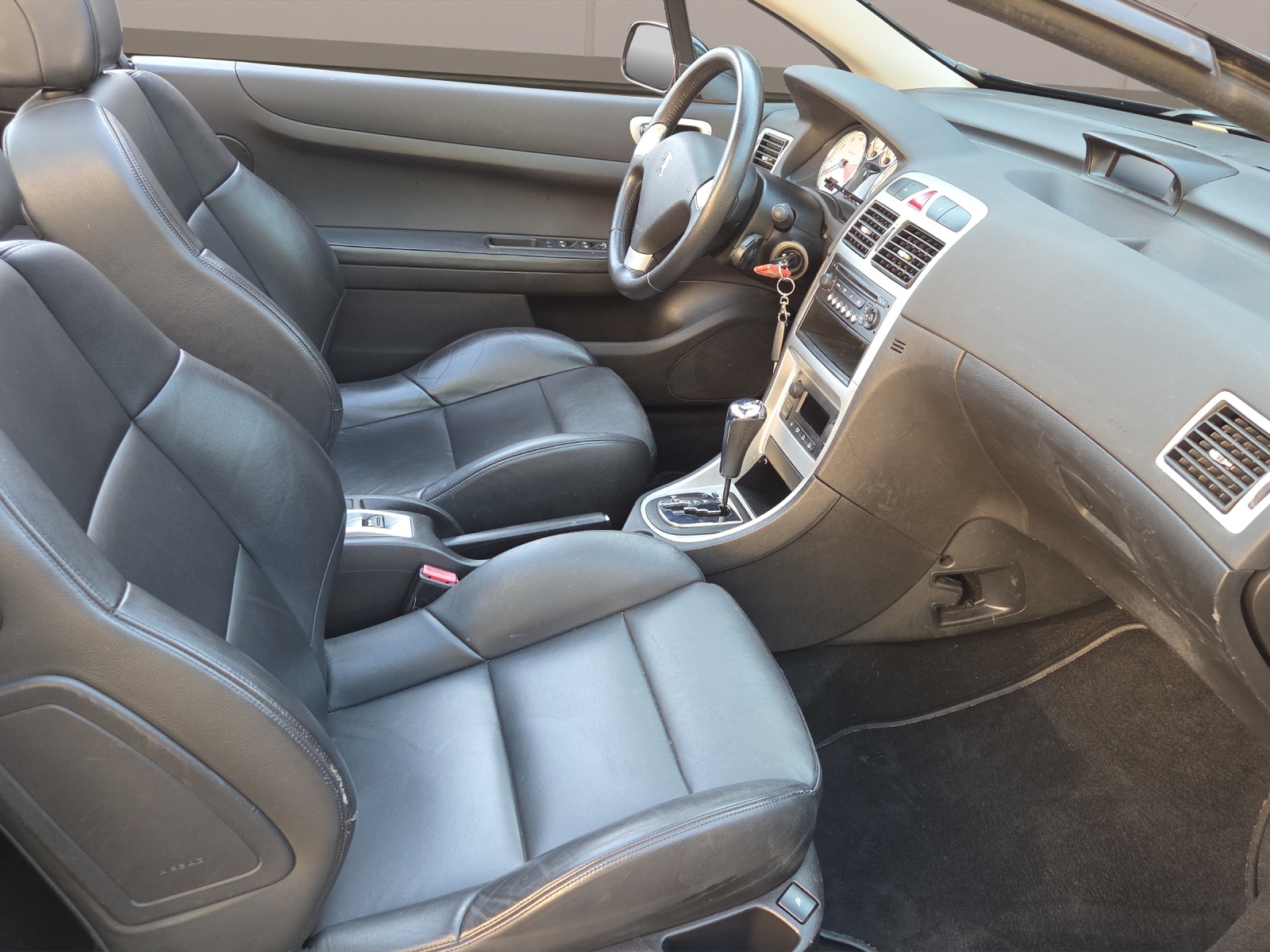 PEUGEOT 307 CC 2.0 16V Dynamic-image-15