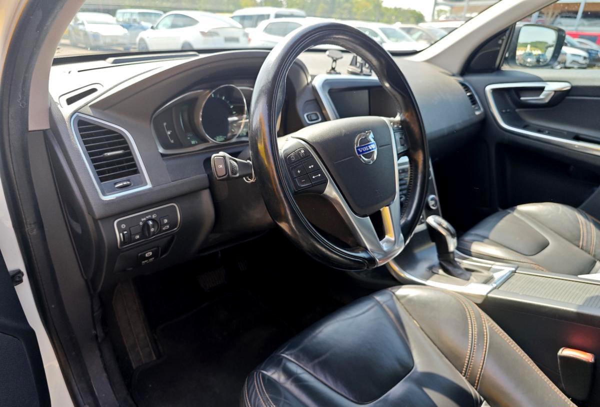 VOLVO XC60 T6 AWD Summum Geartronic-image-5