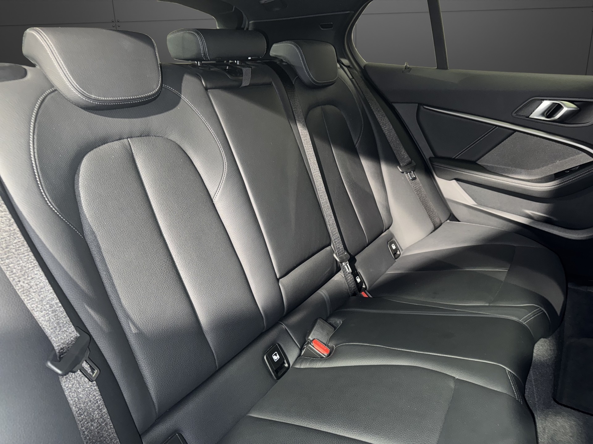 BMW 120d xDrive M Sport-image-16