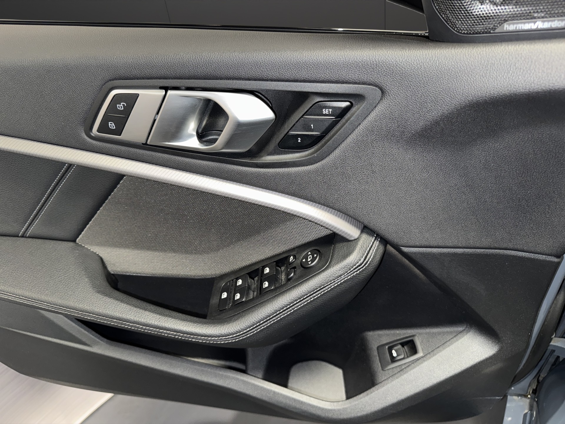BMW 120d xDrive M Sport-image-11