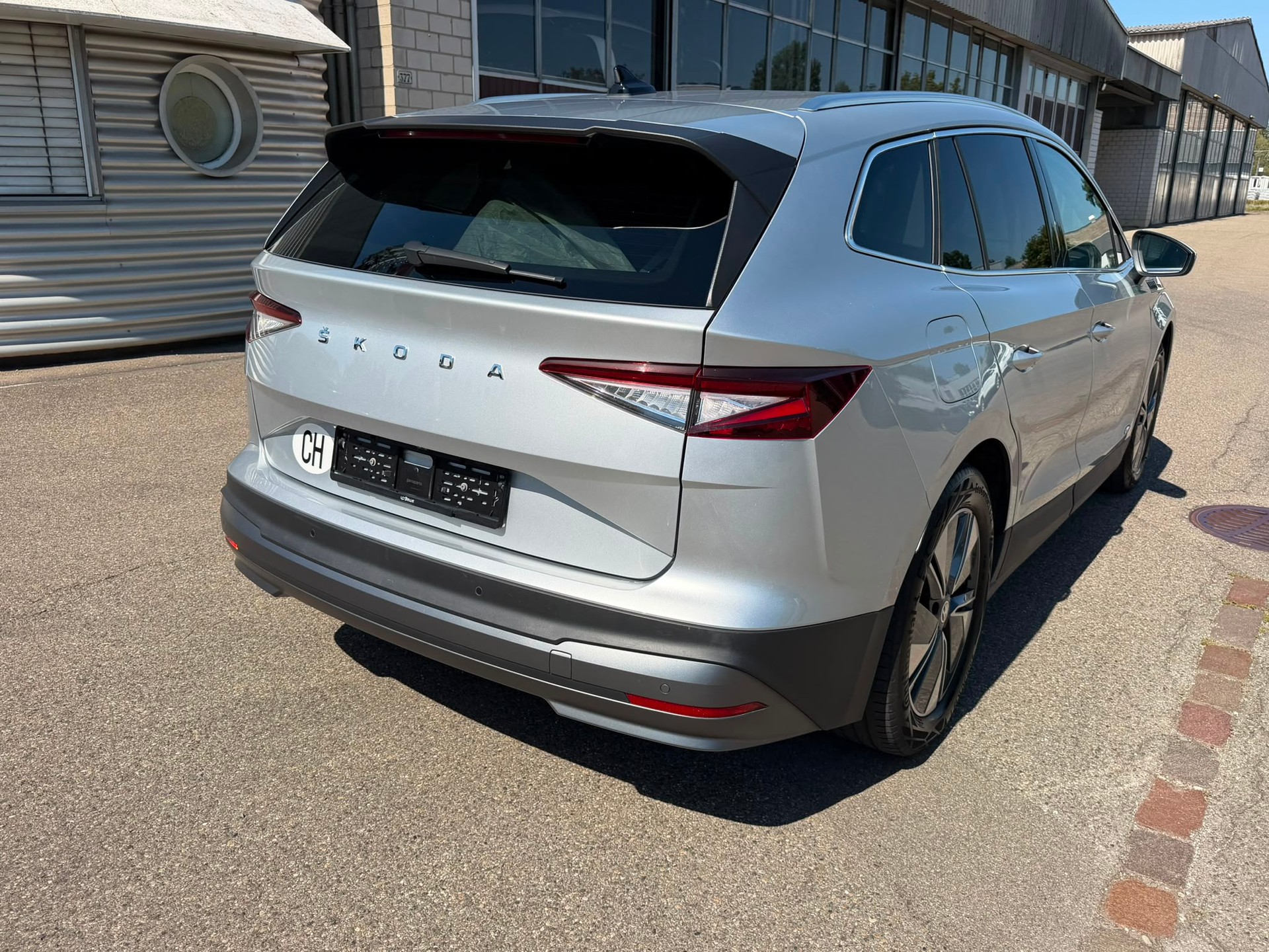 SKODA Enyaq iV 80-image-3
