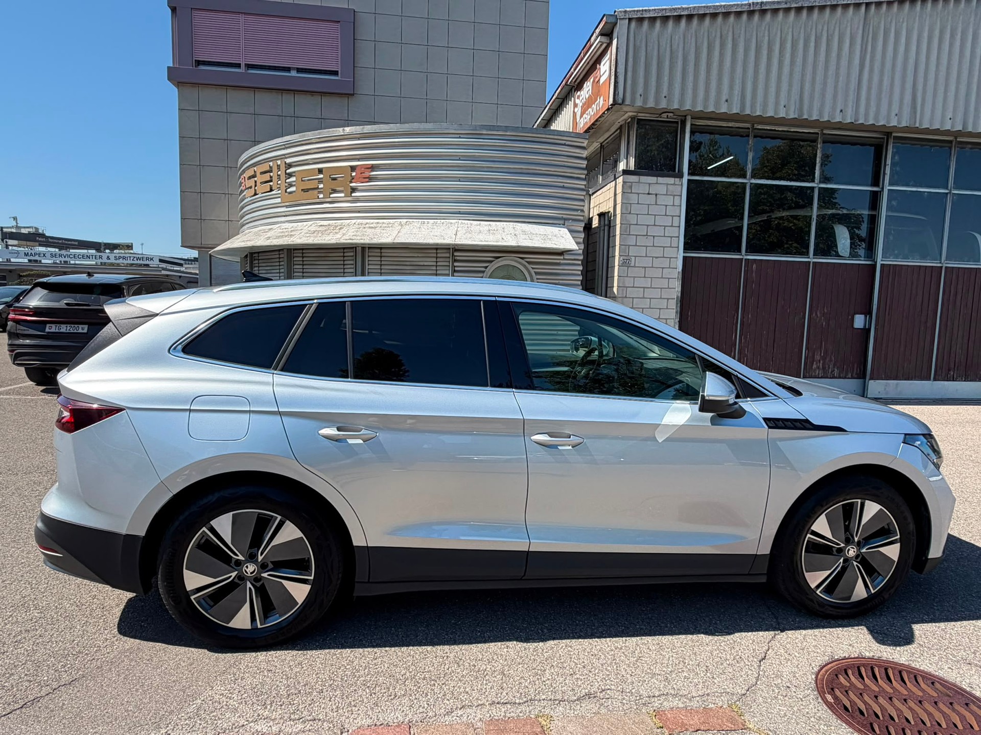 SKODA Enyaq iV 80-image-4