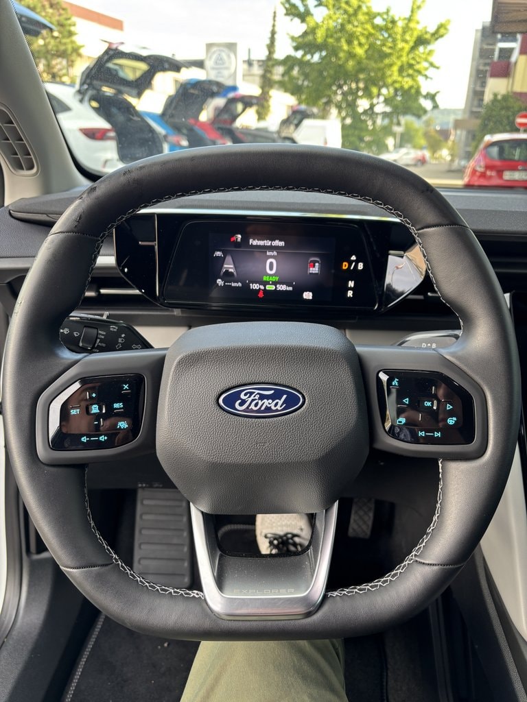 FORD Explorer Extended Range-image-4
