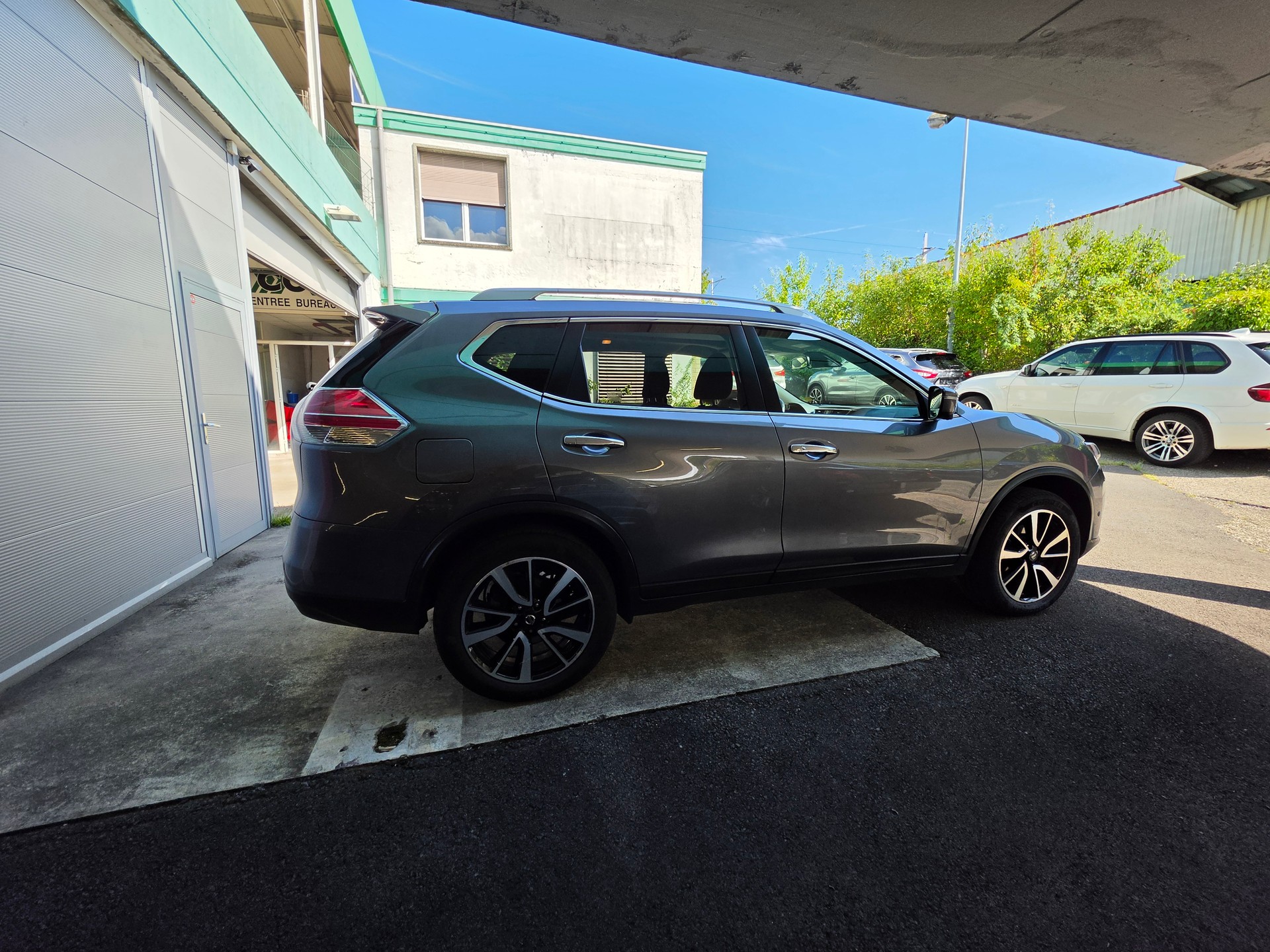 NISSAN X-Trail 2.0 dCi Swiss Ed. Xtronic CVT ALL-MODE 4x4-image-2