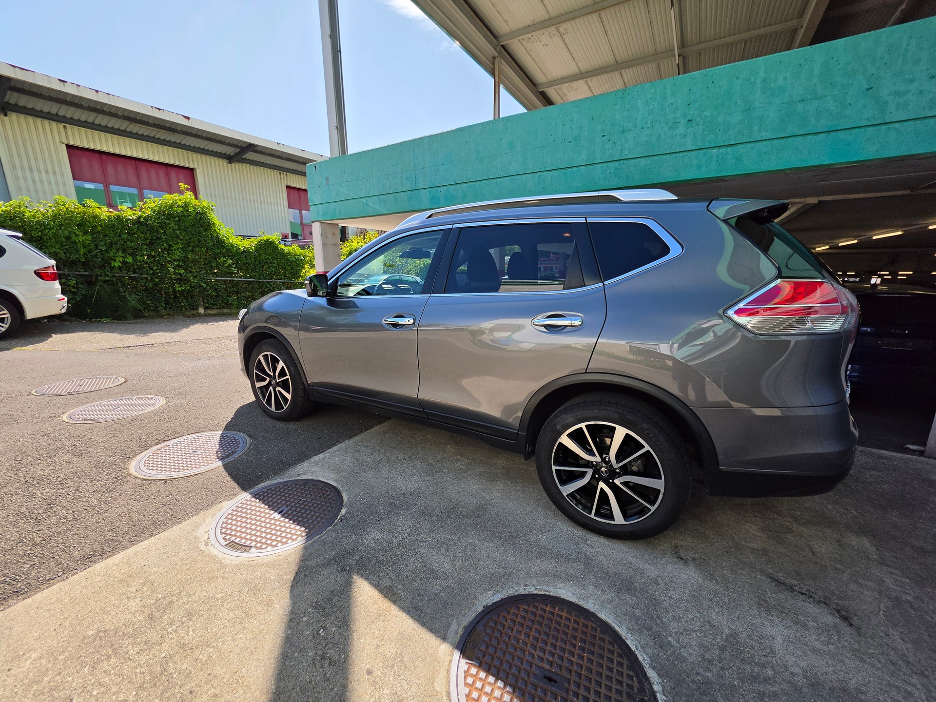 NISSAN X-Trail 2.0 dCi Swiss Ed. Xtronic CVT ALL-MODE 4x4-image-3