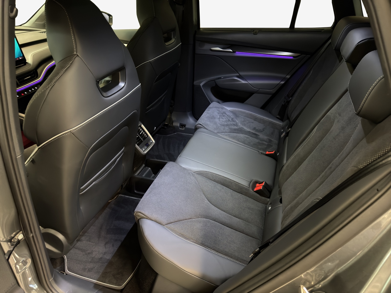 SKODA Enyaq 85x Sportline 4x4-image-11