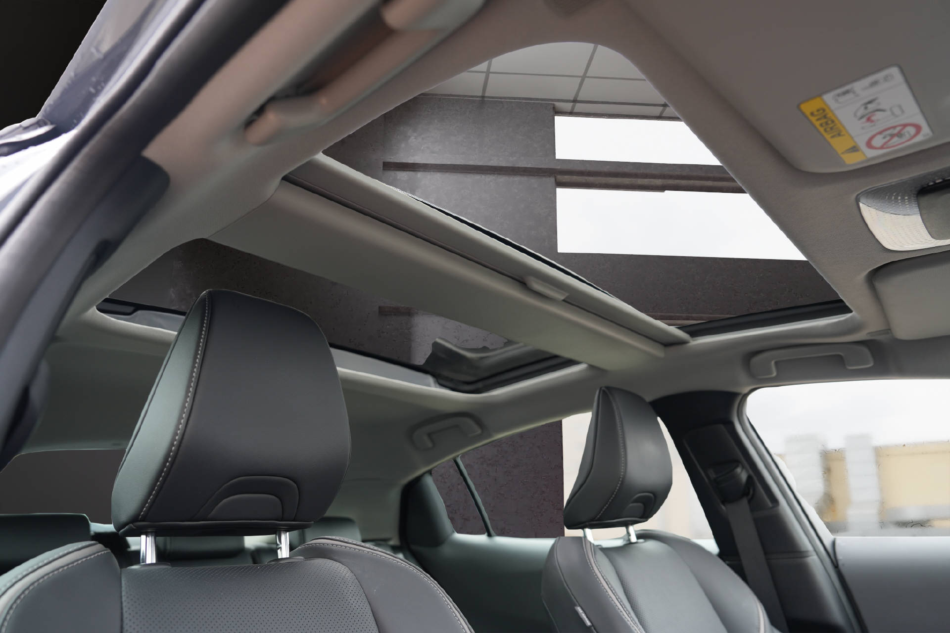 TOYOTA Prius 2.0 Plug-In-Hybrid Premium-image-7