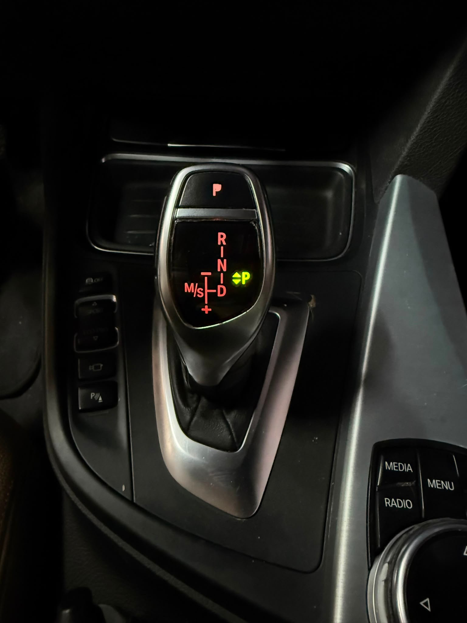 BMW 420d Gran Coupé xDrive Sport Line Steptronic-image-18