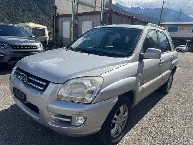 KIA Sportage 2.0 CRDi Active-image-1