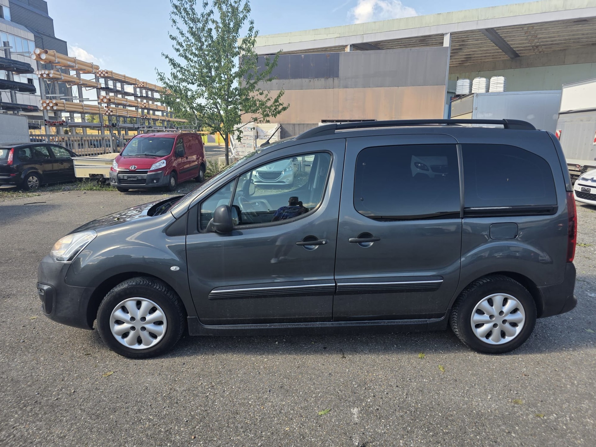 PEUGEOT Partner 1.6 BlueHDi Active-image-3