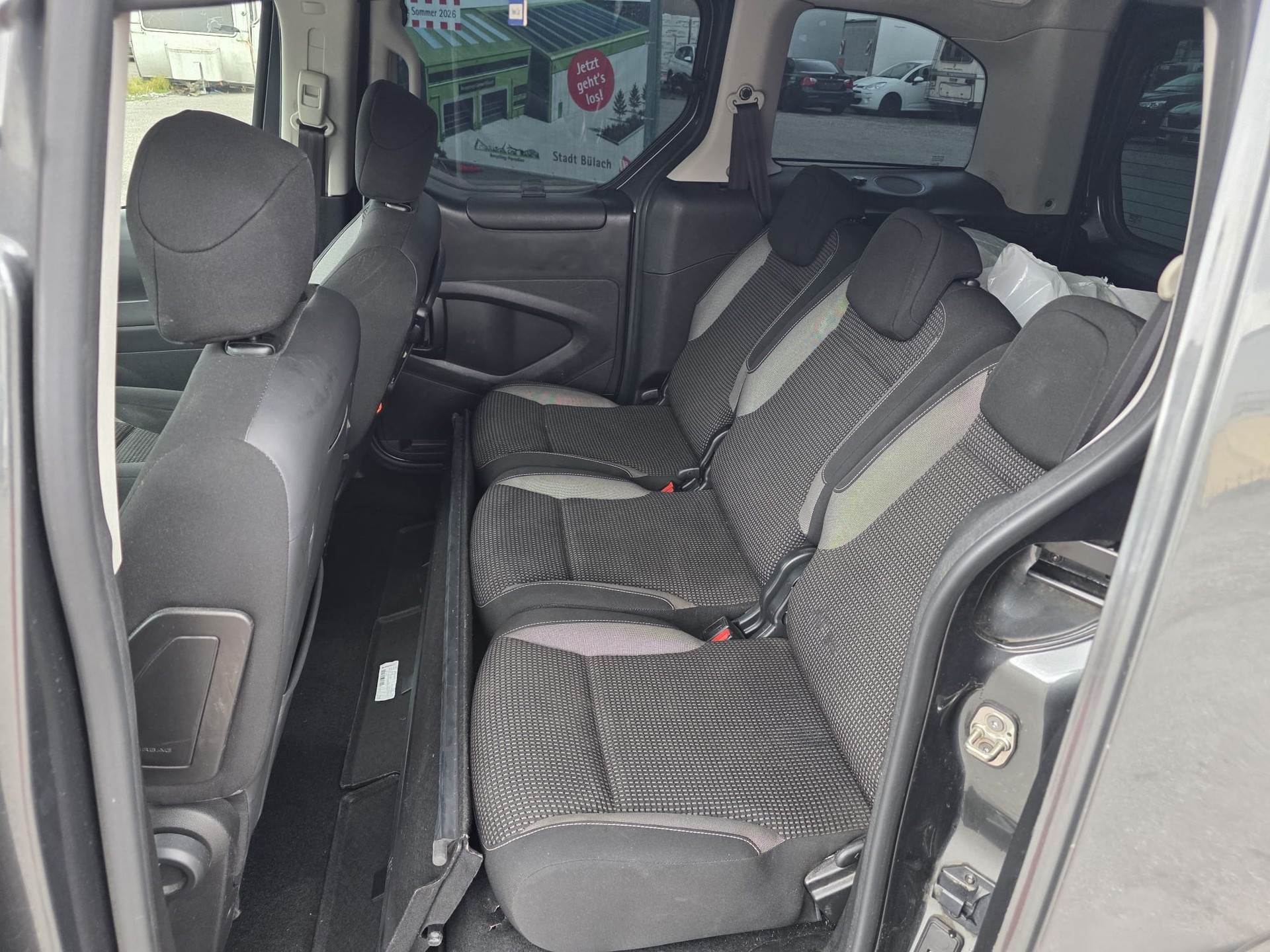 PEUGEOT Partner 1.6 BlueHDi Active-image-8