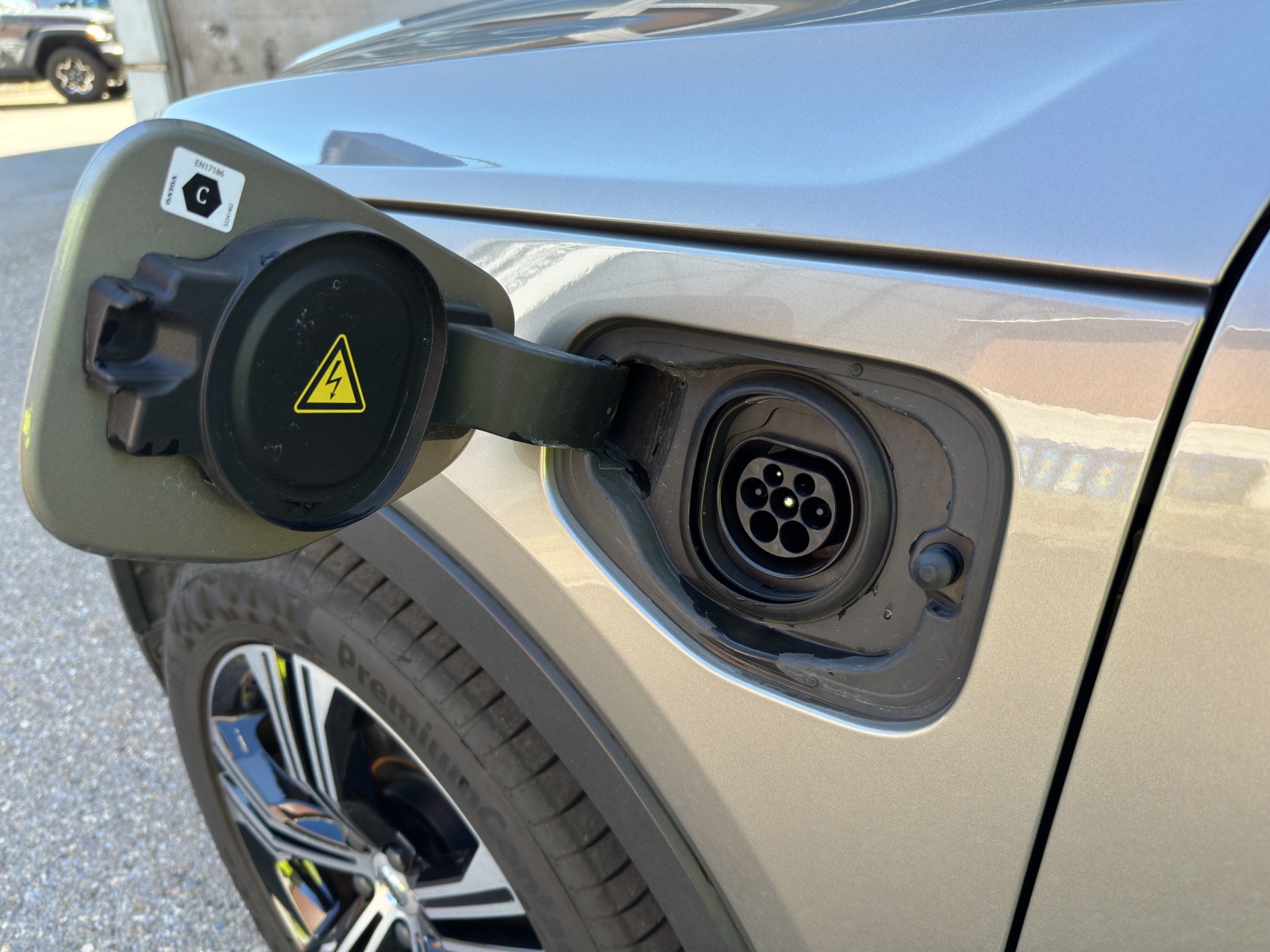 VOLVO XC40 1.5 T5 PiH Inscription Expression-image-13