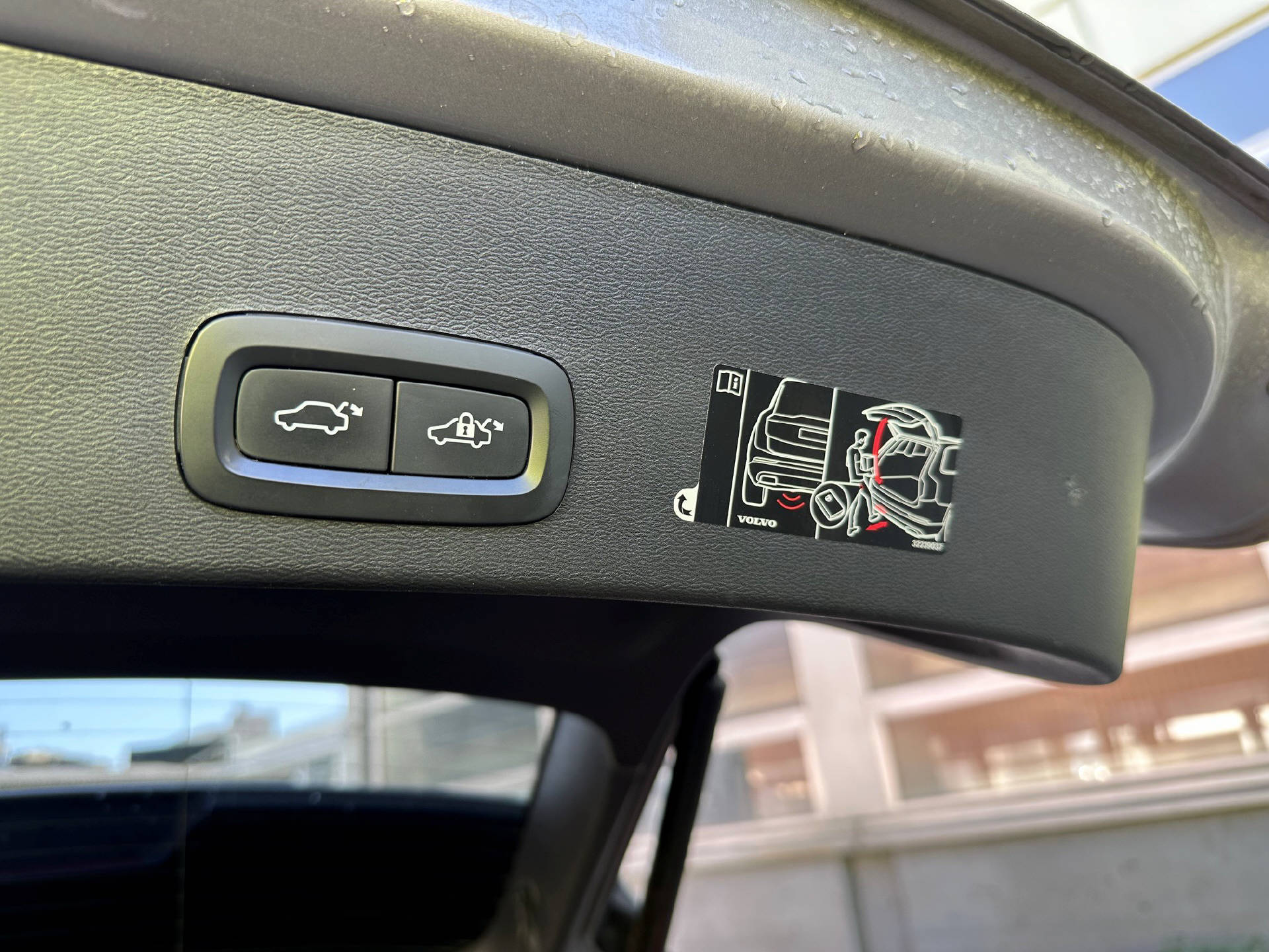 VOLVO XC40 1.5 T5 PiH Inscription Expression-image-16