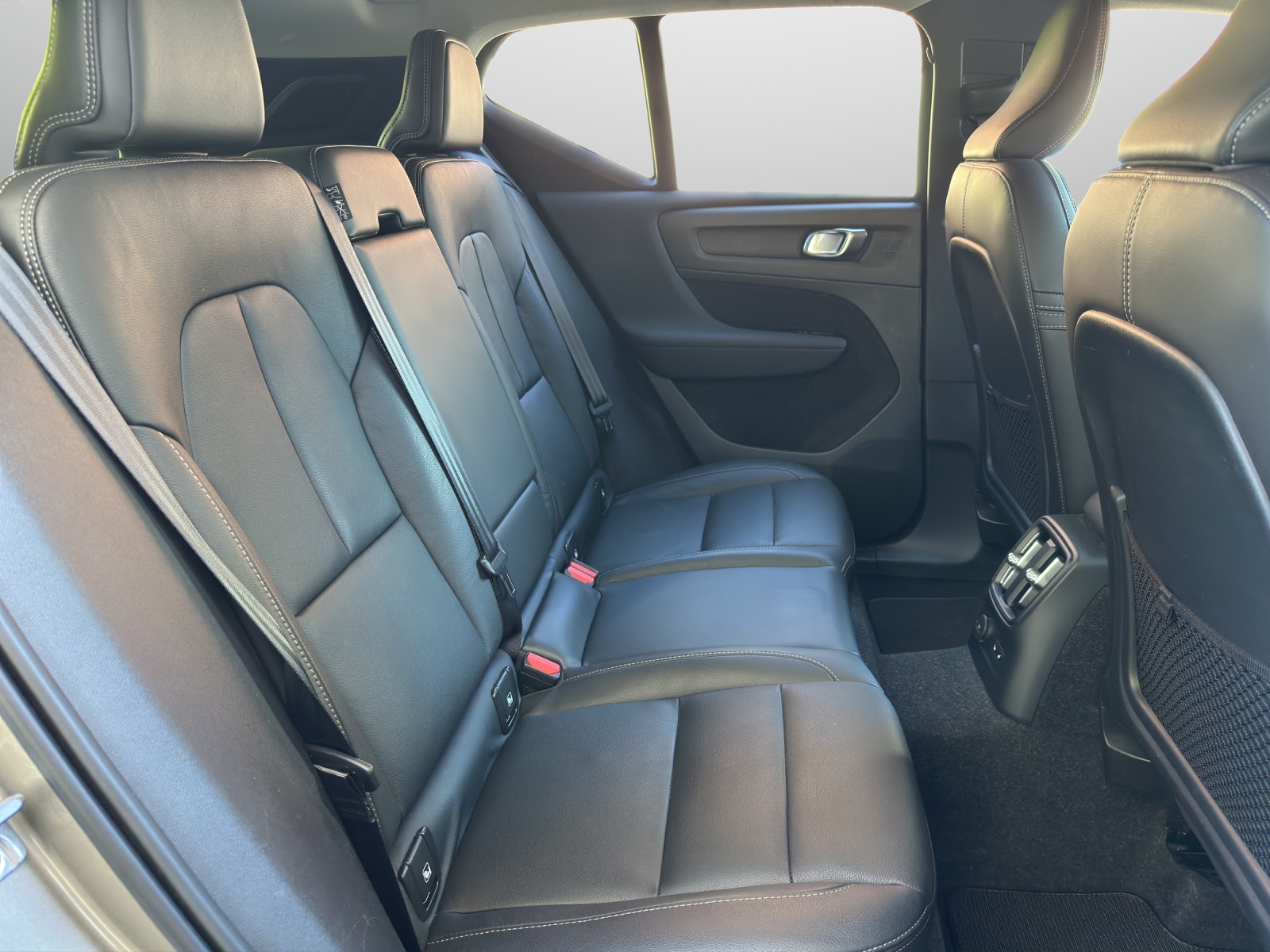 VOLVO XC40 1.5 T5 PiH Inscription Expression-image-12
