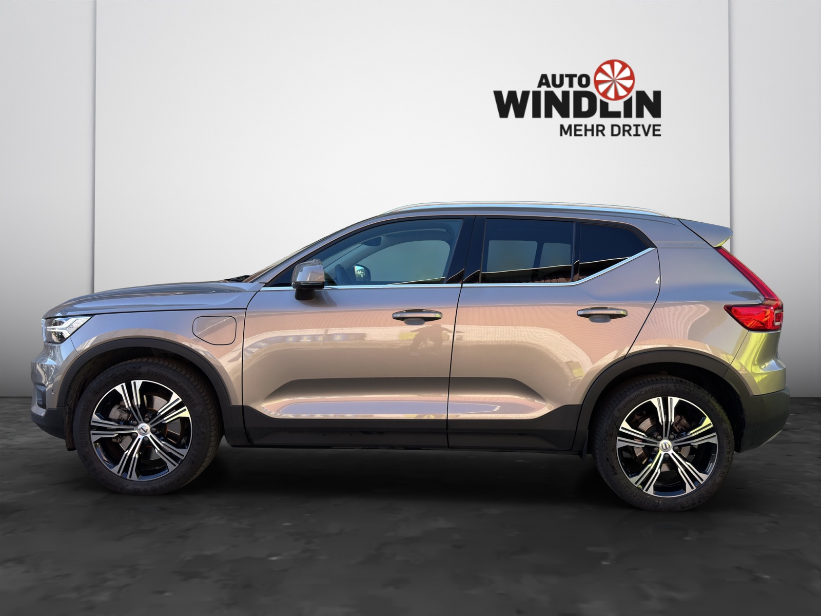 VOLVO XC40 1.5 T5 PiH Inscription Expression-image-2