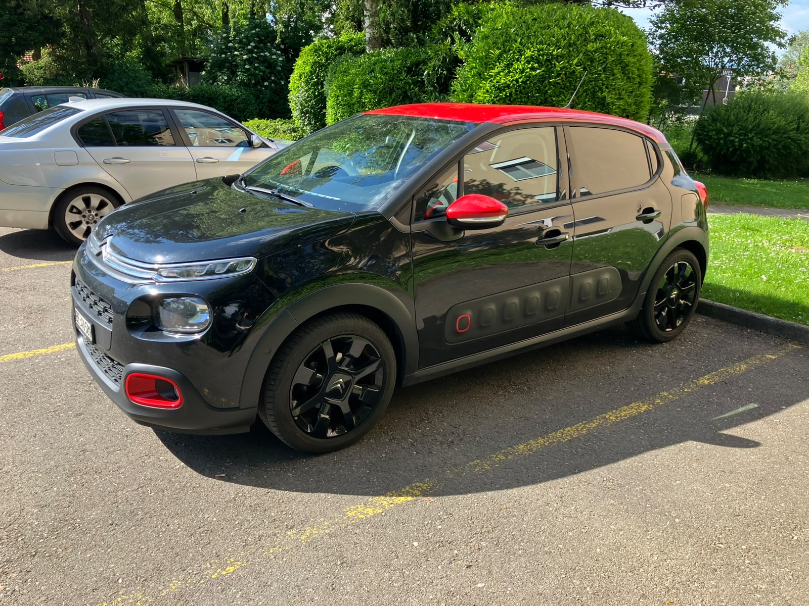 CITROEN 1.2 PureTech Shine-image-0