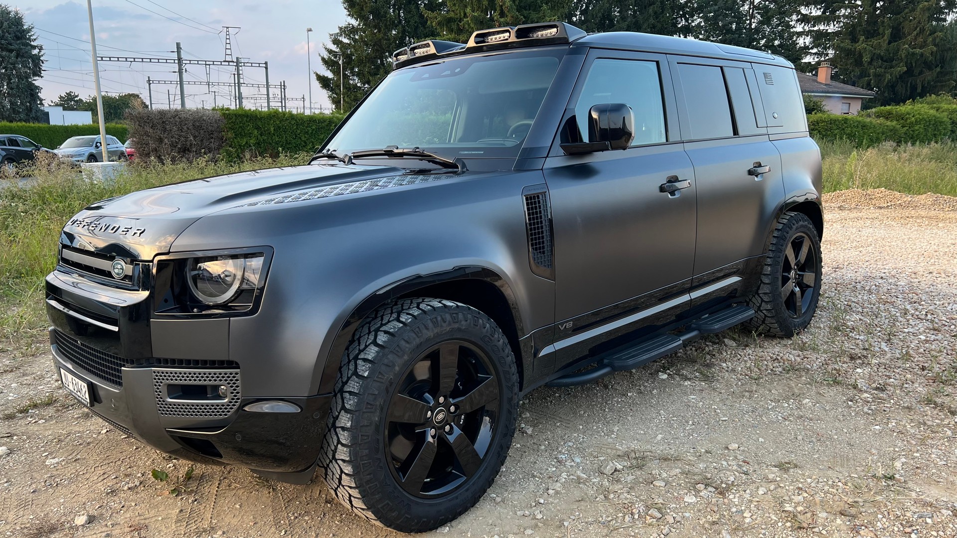 LAND ROVER 5.0 V8 SC Carpathian Edition-image-0