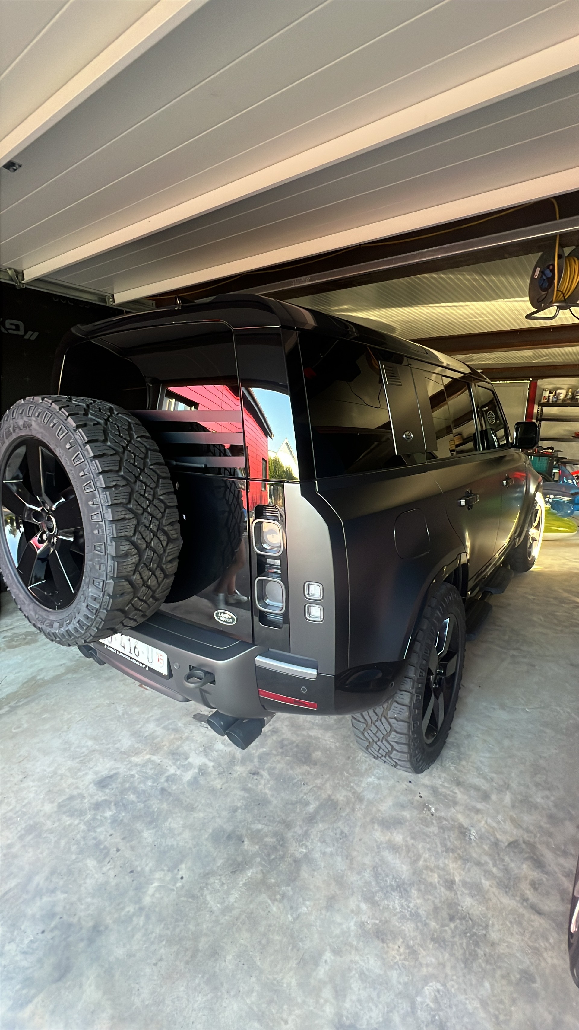 LAND ROVER 5.0 V8 SC Carpathian Edition-image-2