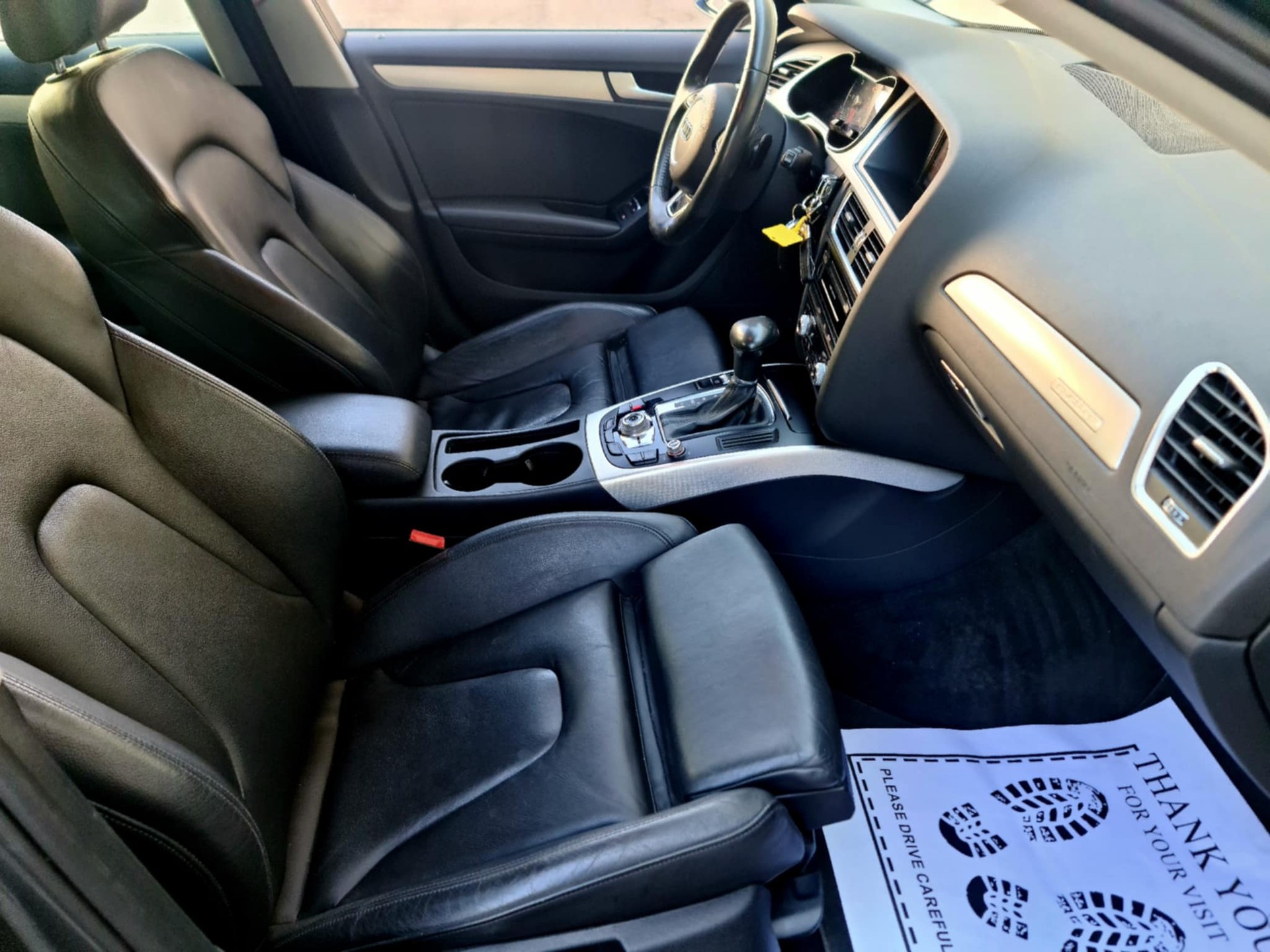AUDI A4 Avant 2.0 TDI quattro S-tronic-image-12