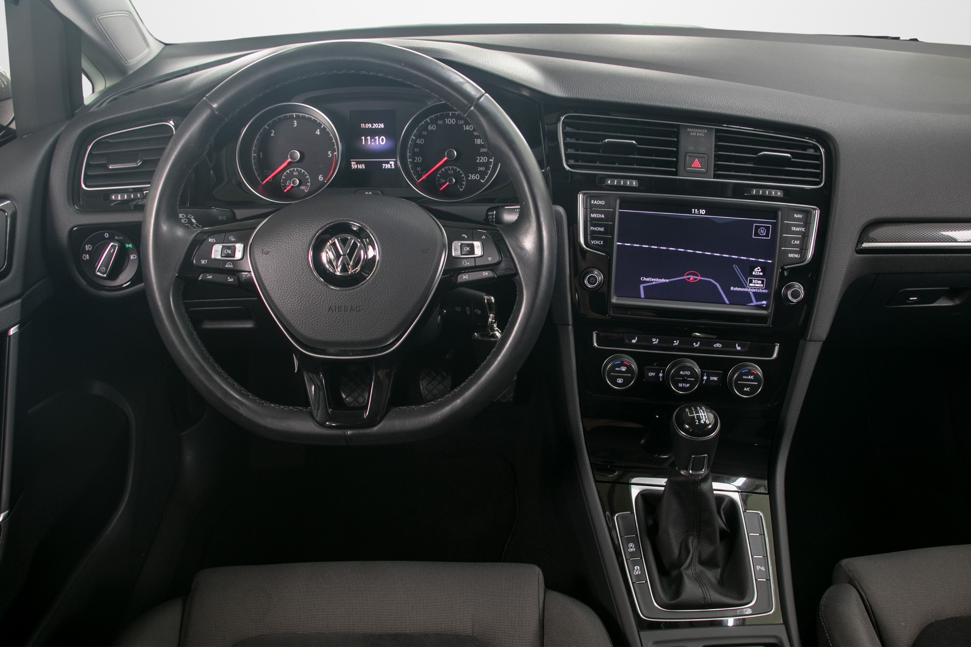 VW Golf 2.0 TDI Highline 4Motion-image-4