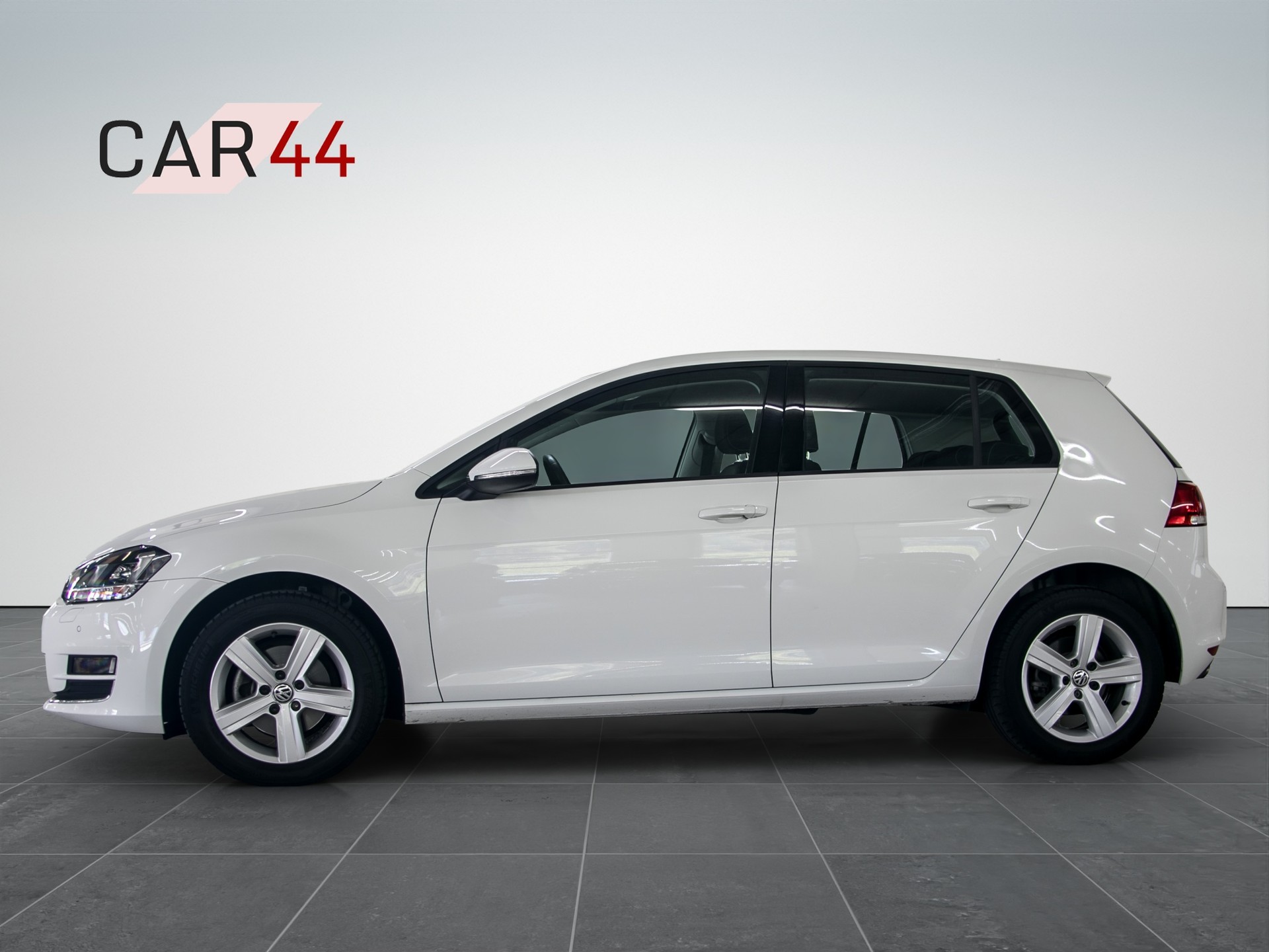 VW Golf 2.0 TDI Highline 4Motion-image-1