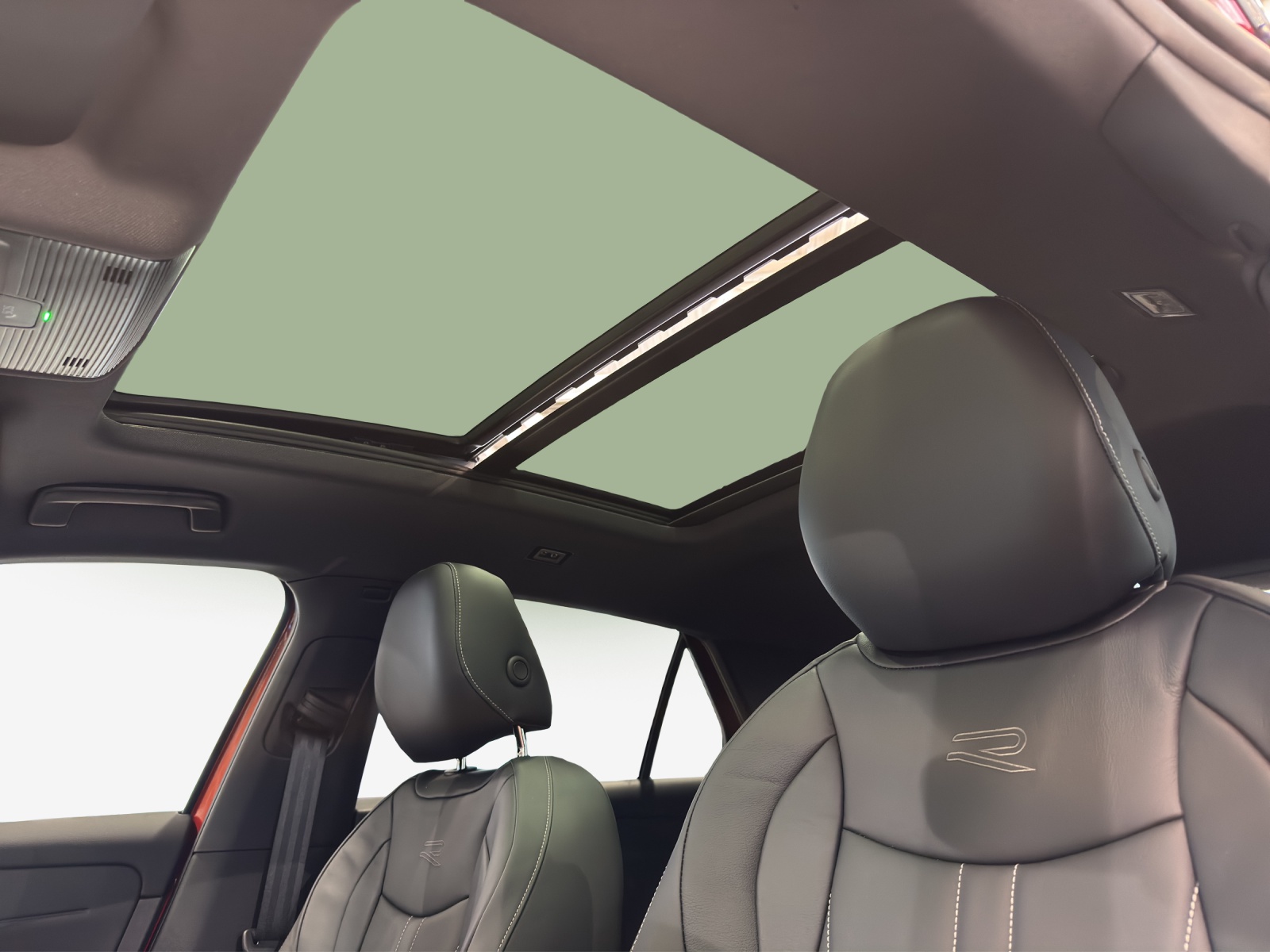 VW T-Roc 1.5 eTSI mHEV R-Line DSG-image-14