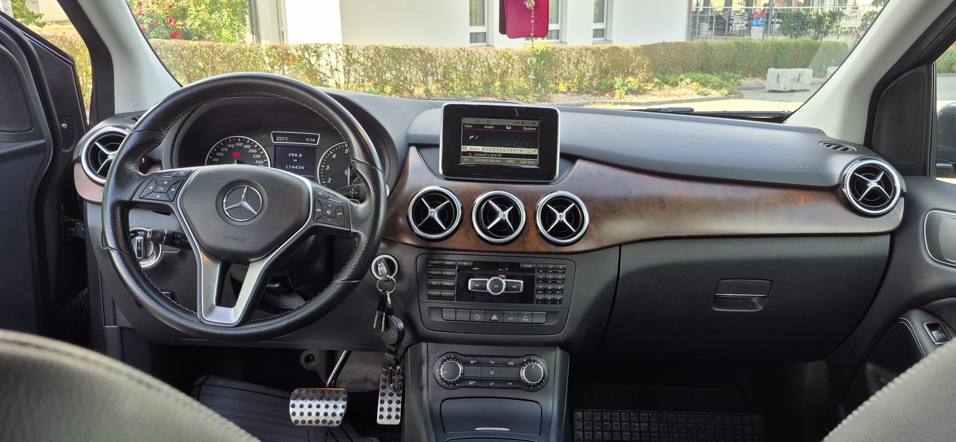 MERCEDES-BENZ 200-image-3
