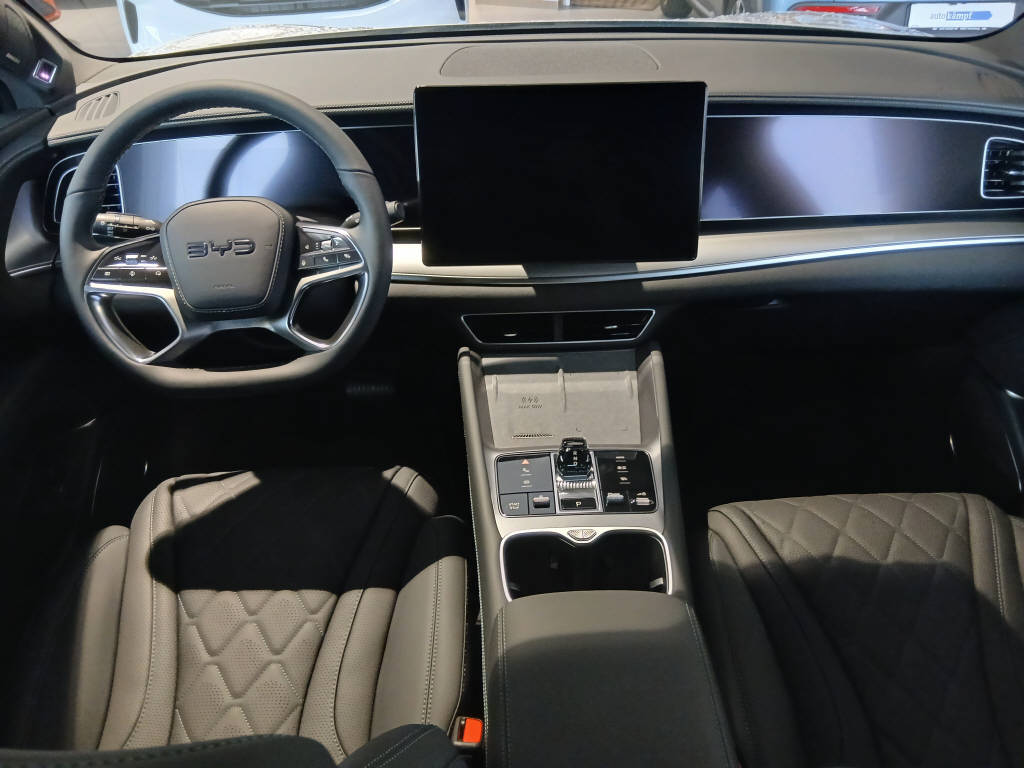 BYD Sealion 7 Comfort-image-9