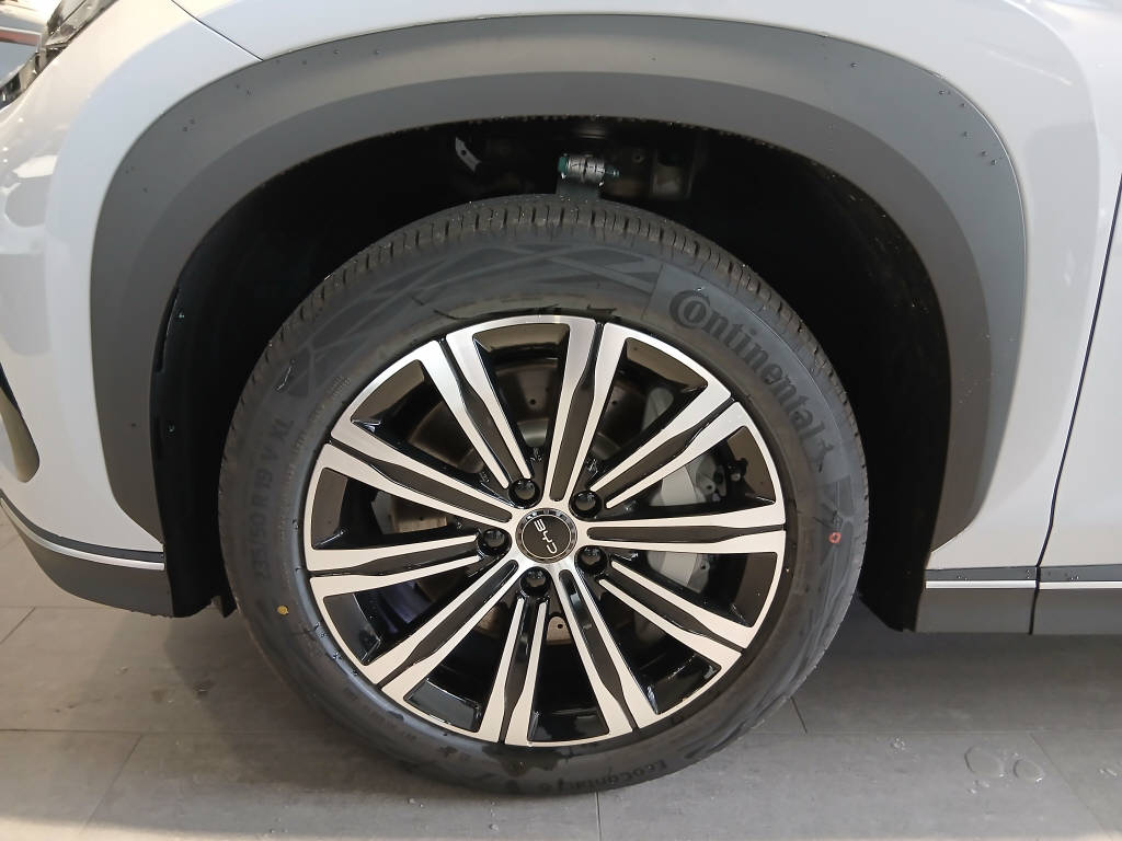 BYD Sealion 7 Comfort-image-16