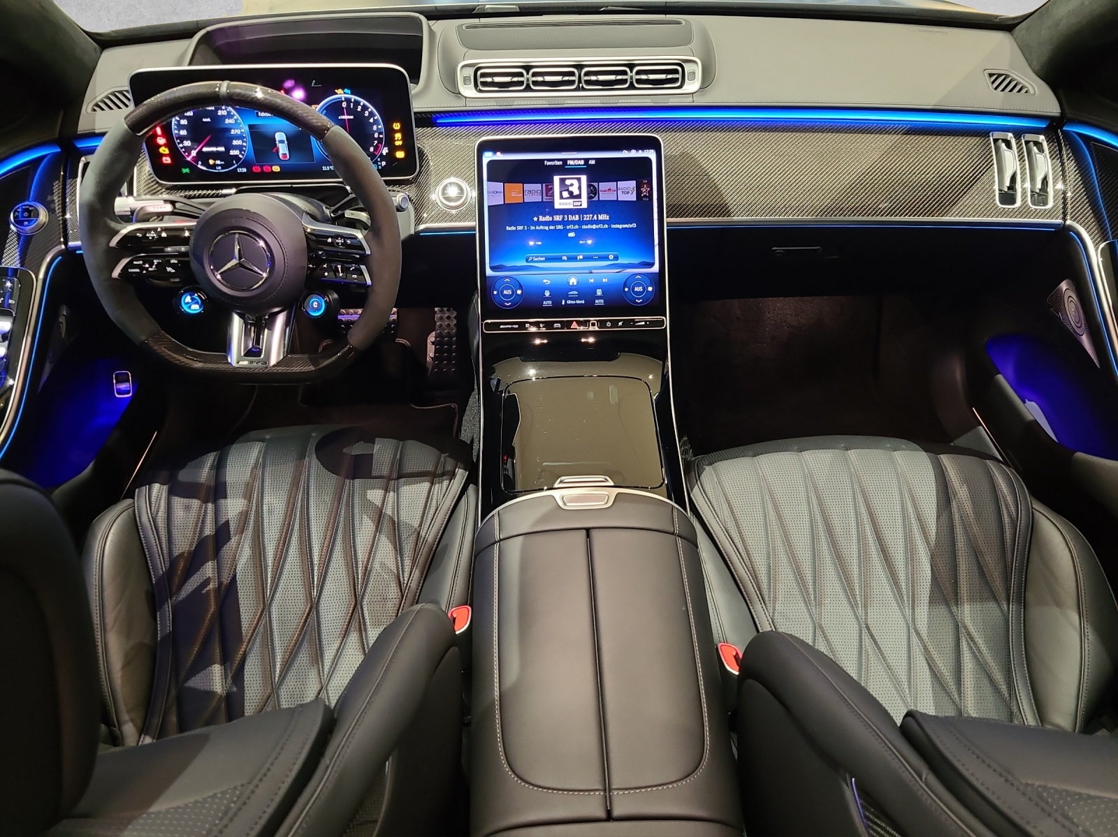 MERCEDES-BENZ S 63 V8 AMG E Performance 4matic+ lang-image-3