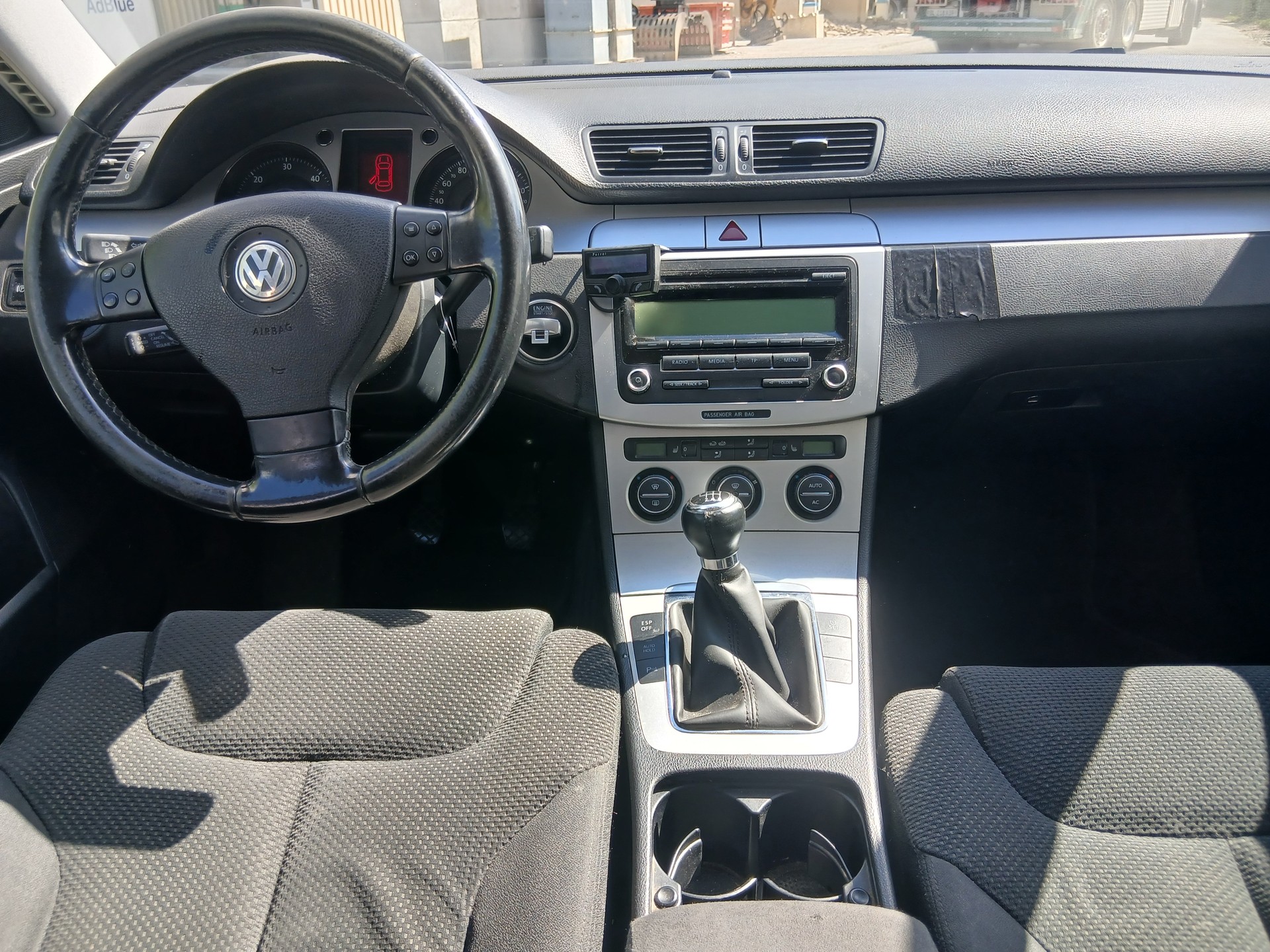 VW Passat Variant 2.0 TDI Trendline-image-7